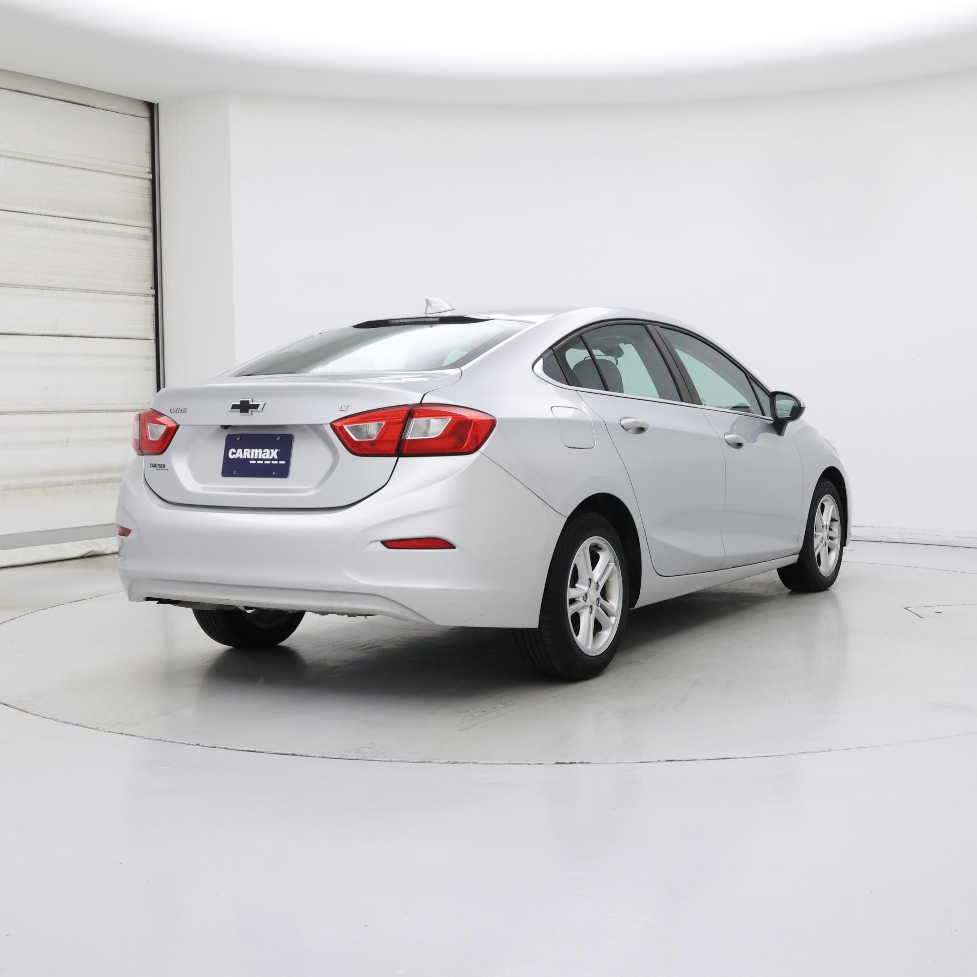 Thumbnail: 2018 Chevrolet Cruze - 8