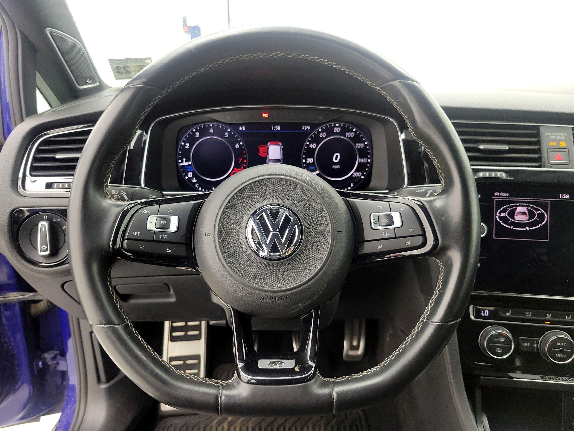 Thumbnail: 2018 Volkswagen Golf - 10