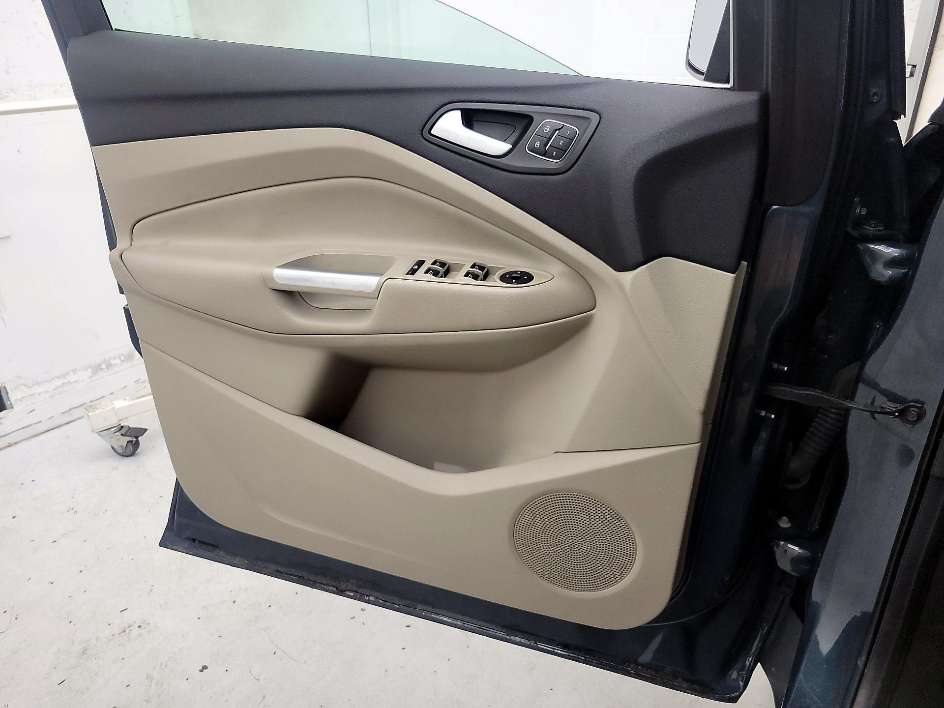 Thumbnail: 2019 Ford Escape - 12