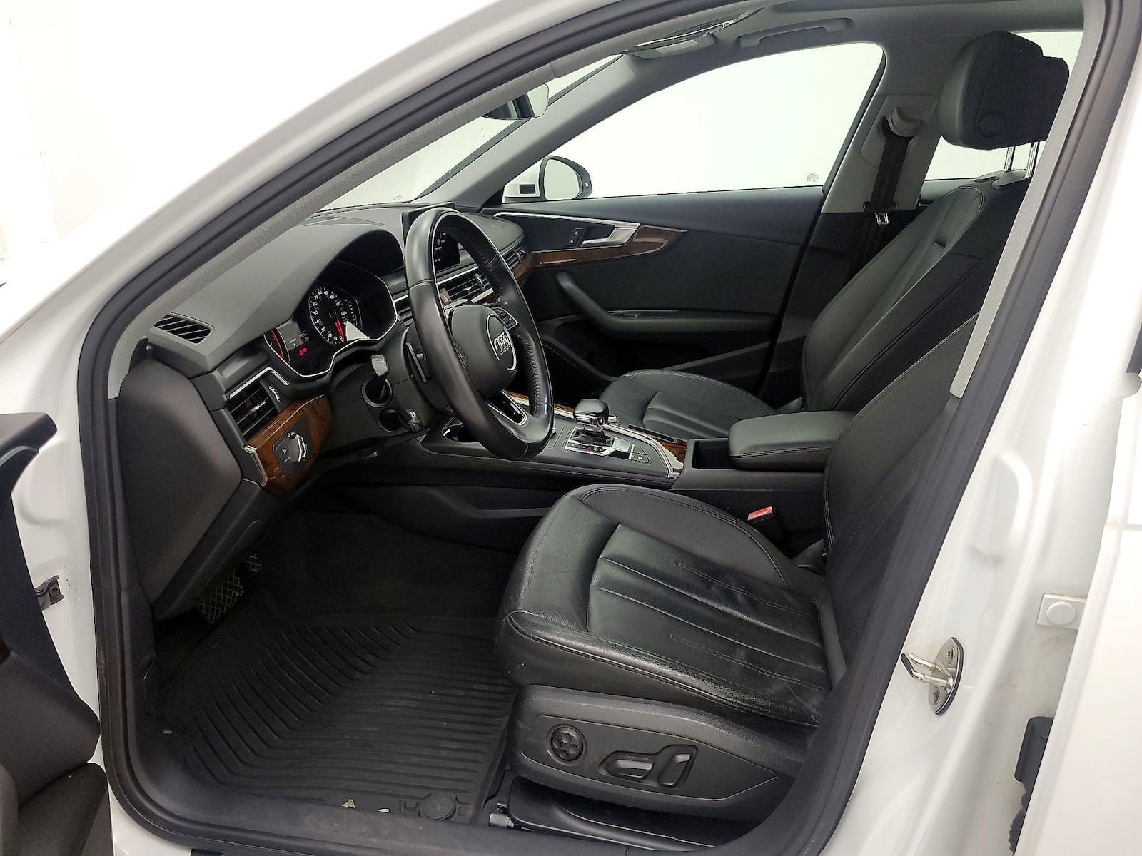 2019 Audi A4 Premium - Photo 12