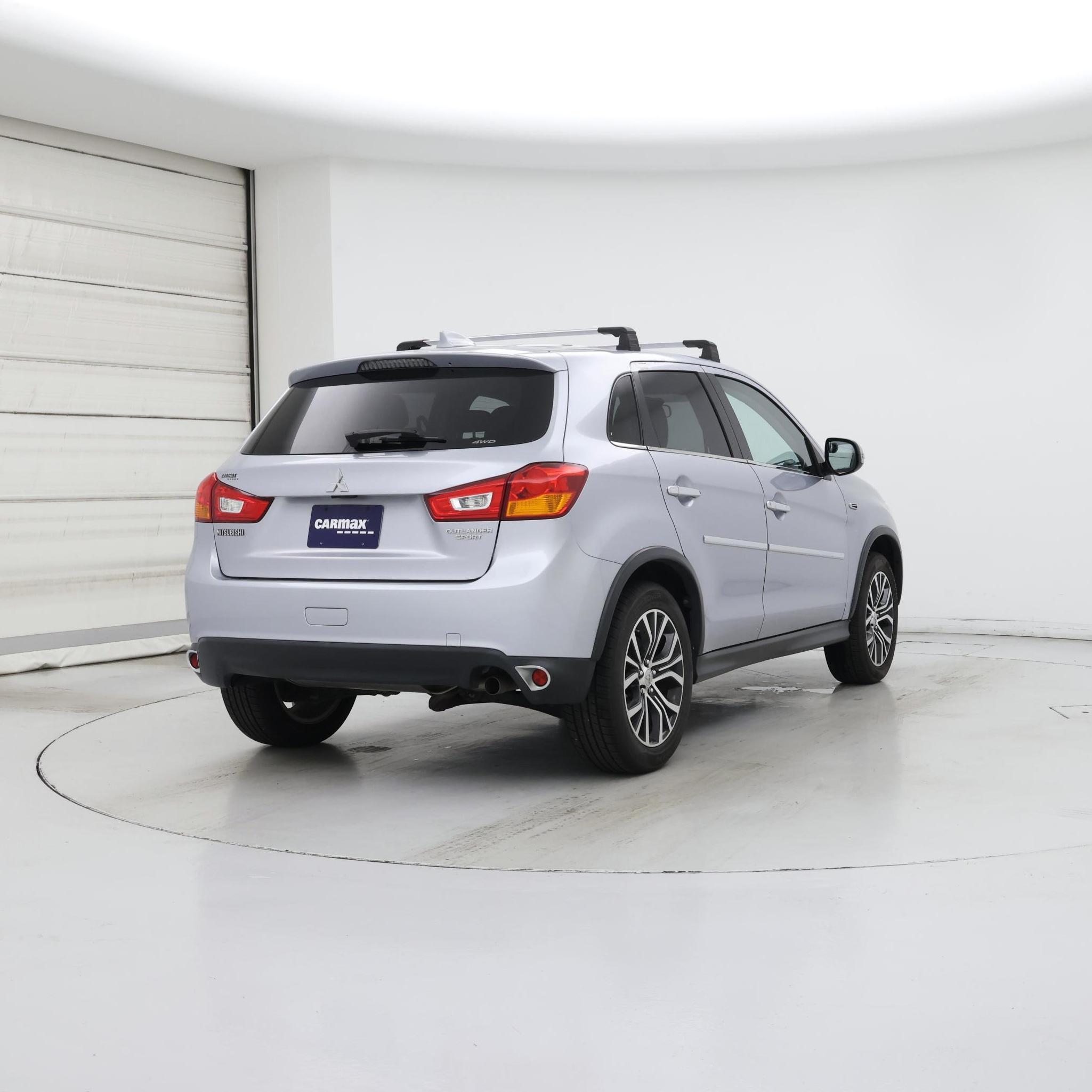Thumbnail: 2017 Mitsubishi Outlander Sport - 8