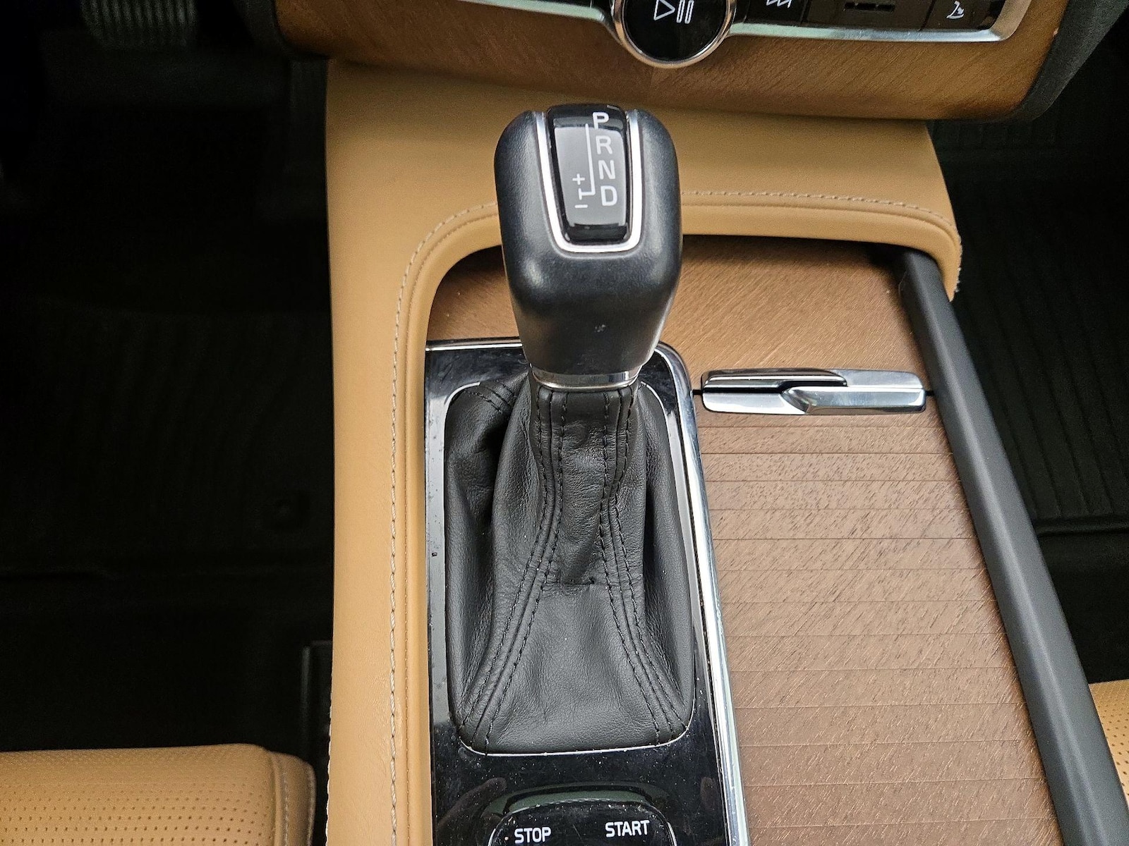 2017 Volvo XC90 Inscription - Photo 17