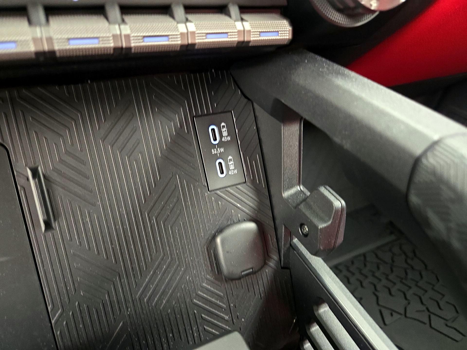 Thumbnail: 2025 Toyota 4Runner - 18
