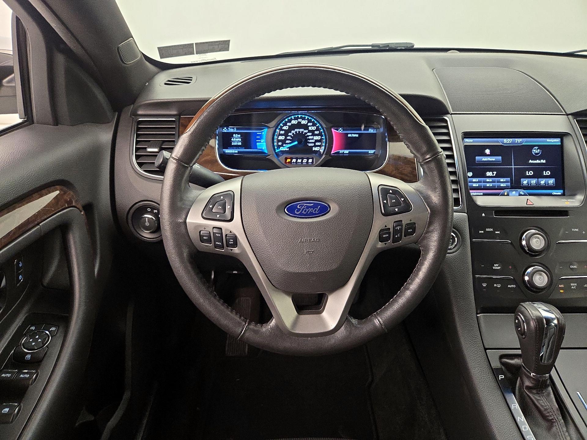 Thumbnail: 2014 Ford Taurus - 10