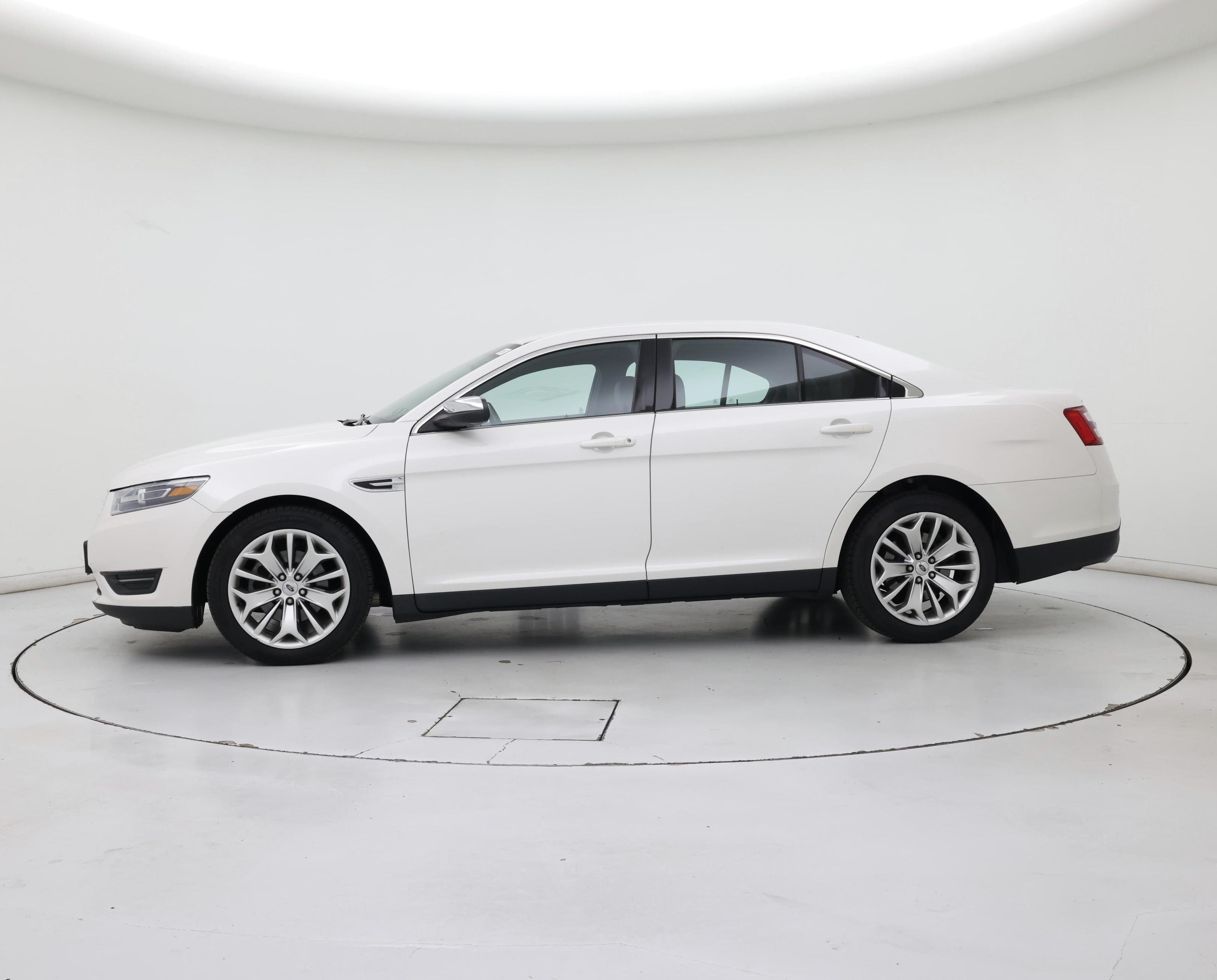 Thumbnail: 2014 Ford Taurus - 3