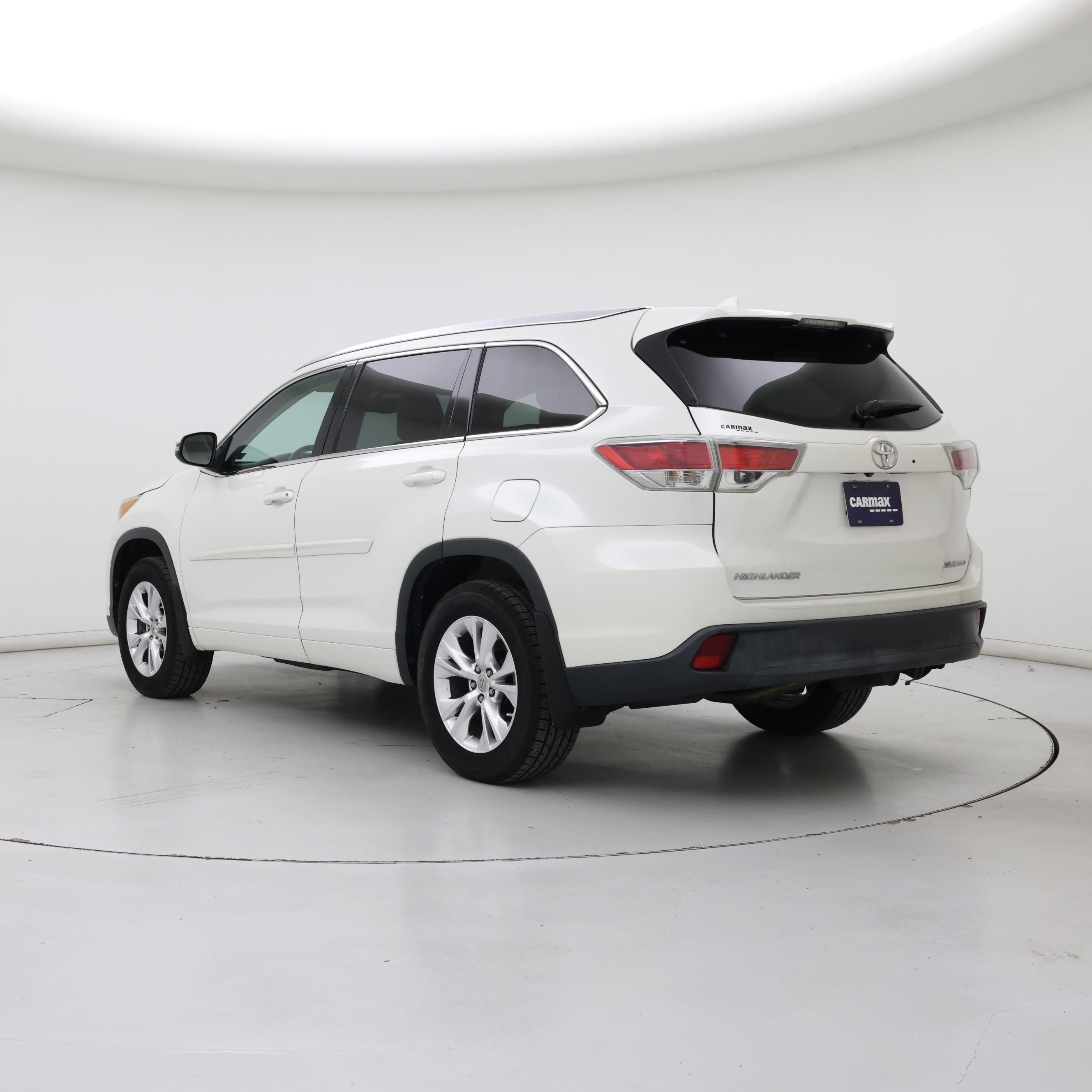 Thumbnail: 2015 Toyota Highlander - 2