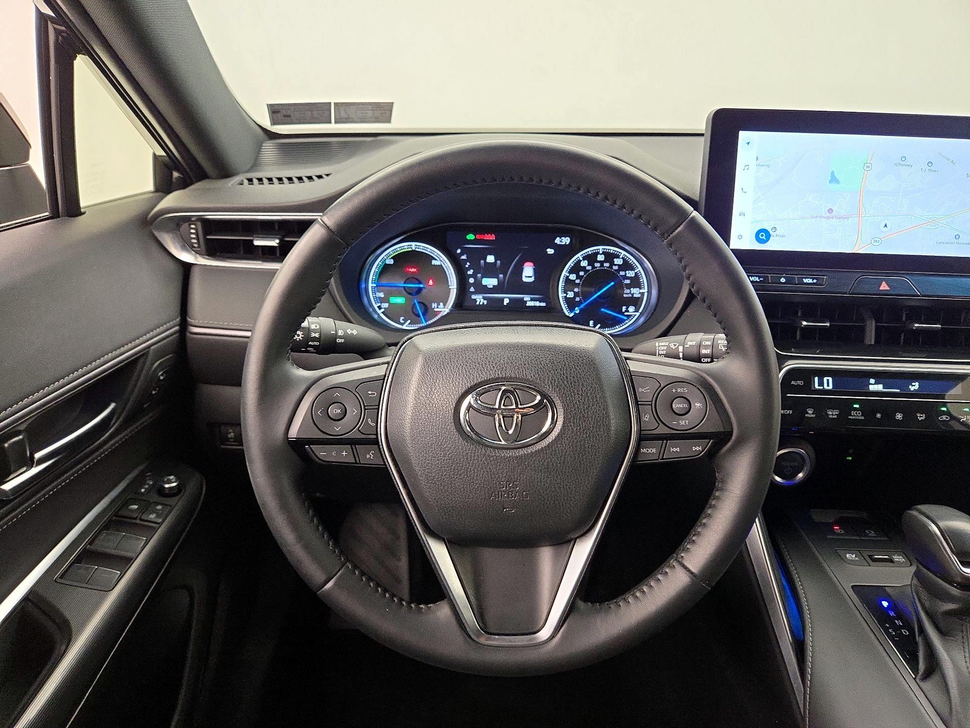 Thumbnail: 2024 Toyota Venza - 10