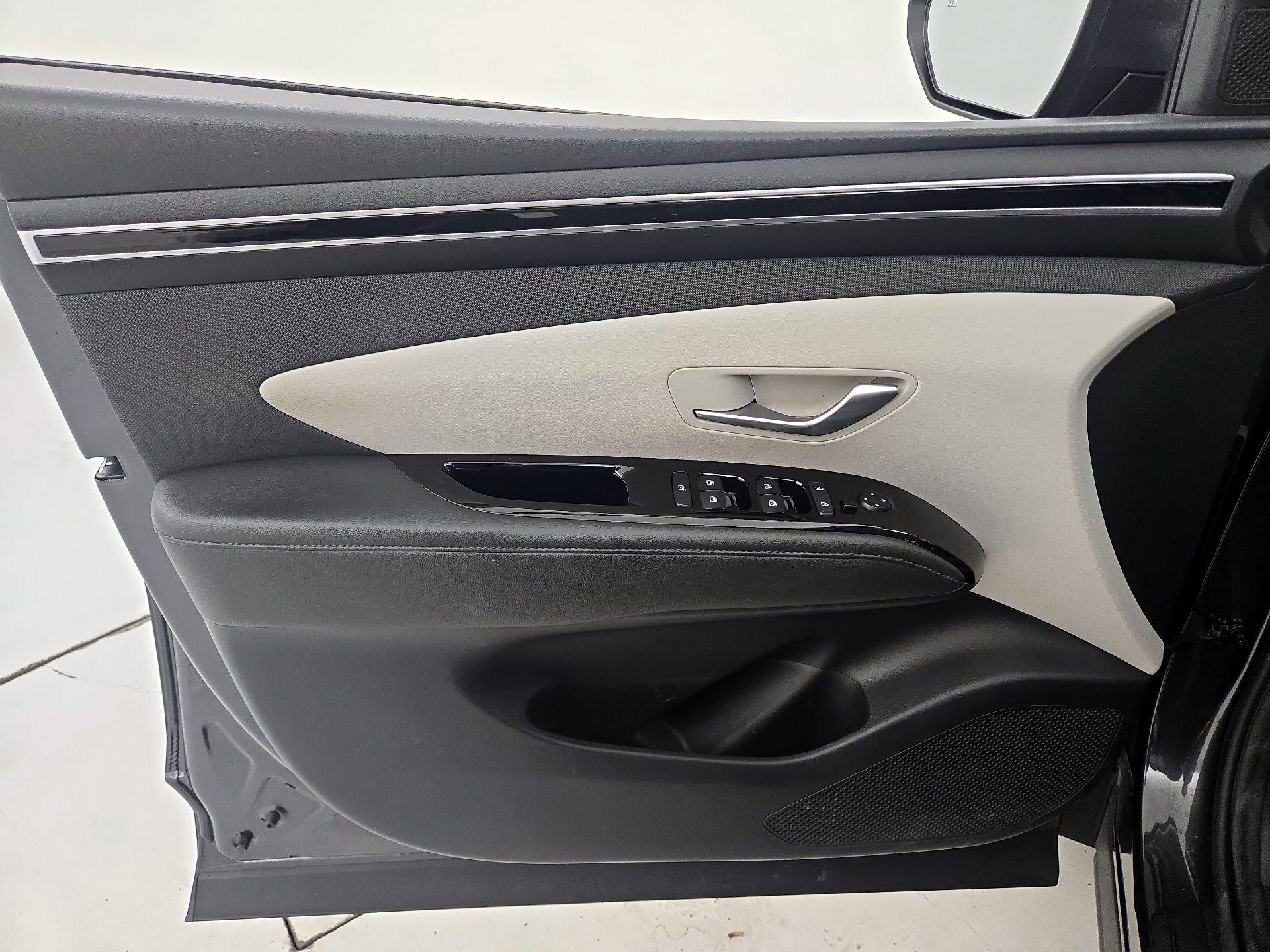Thumbnail: 2022 Hyundai Tucson - 12