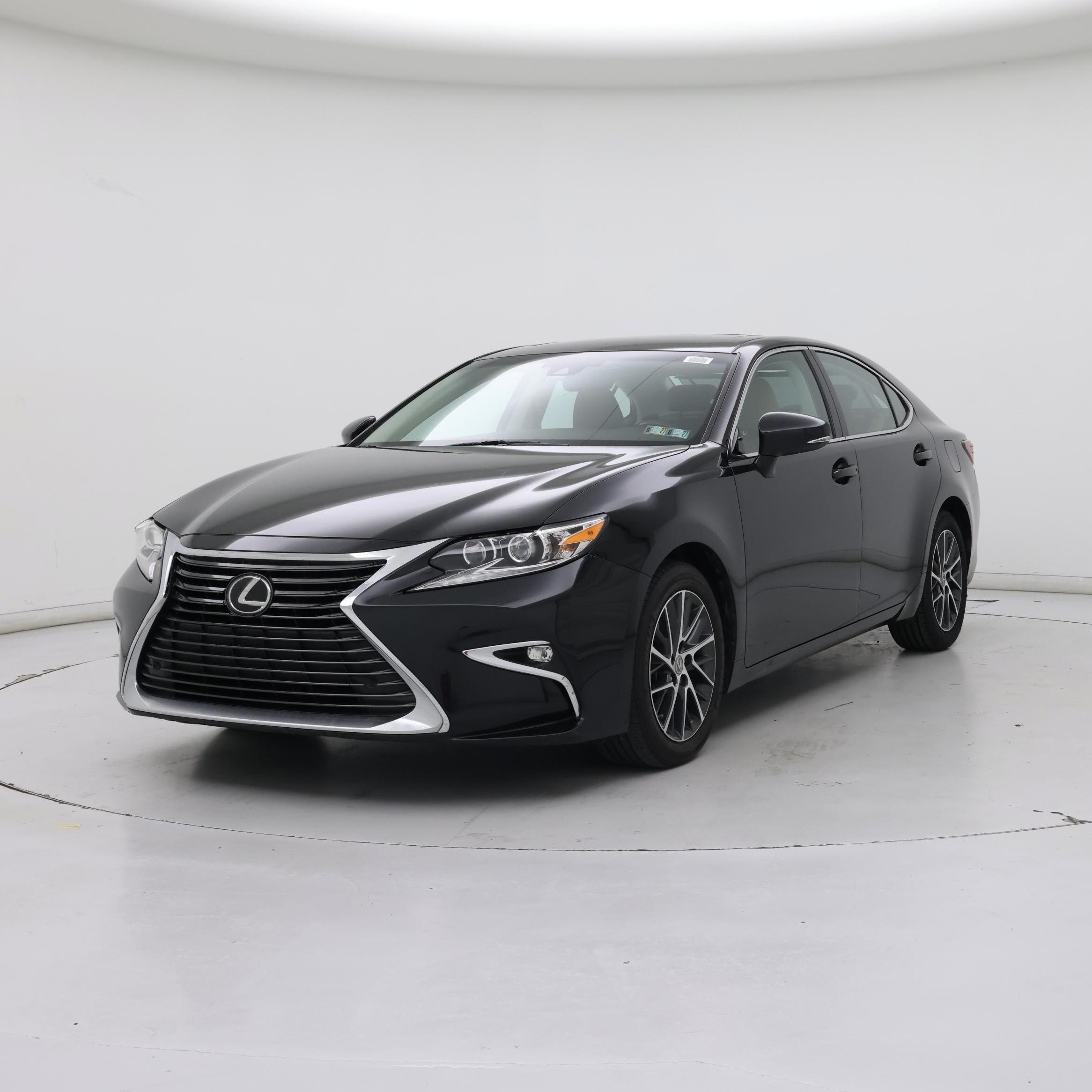 Thumbnail: 2017 Lexus ES - 4