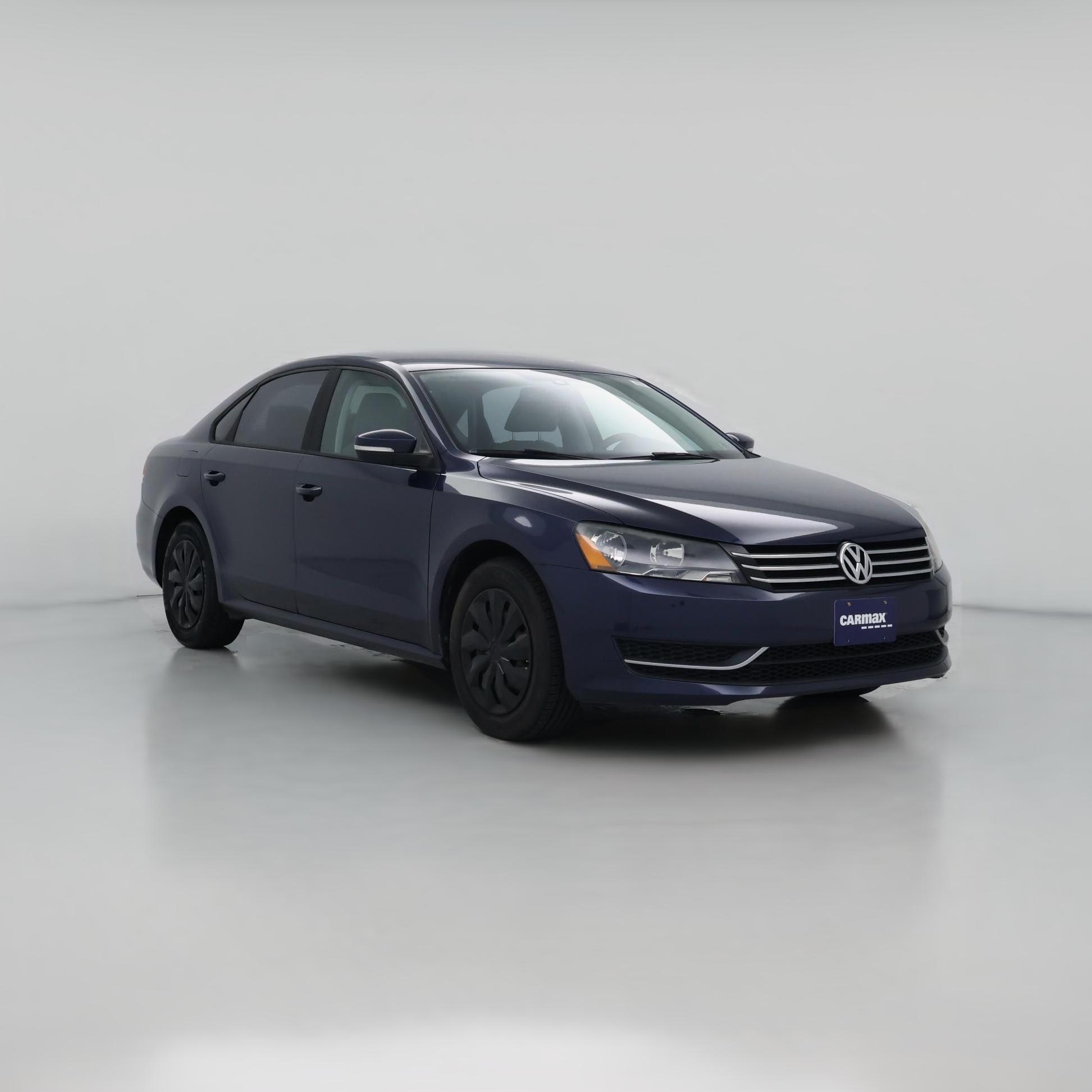 Thumbnail: 2015 Volkswagen Passat - 1