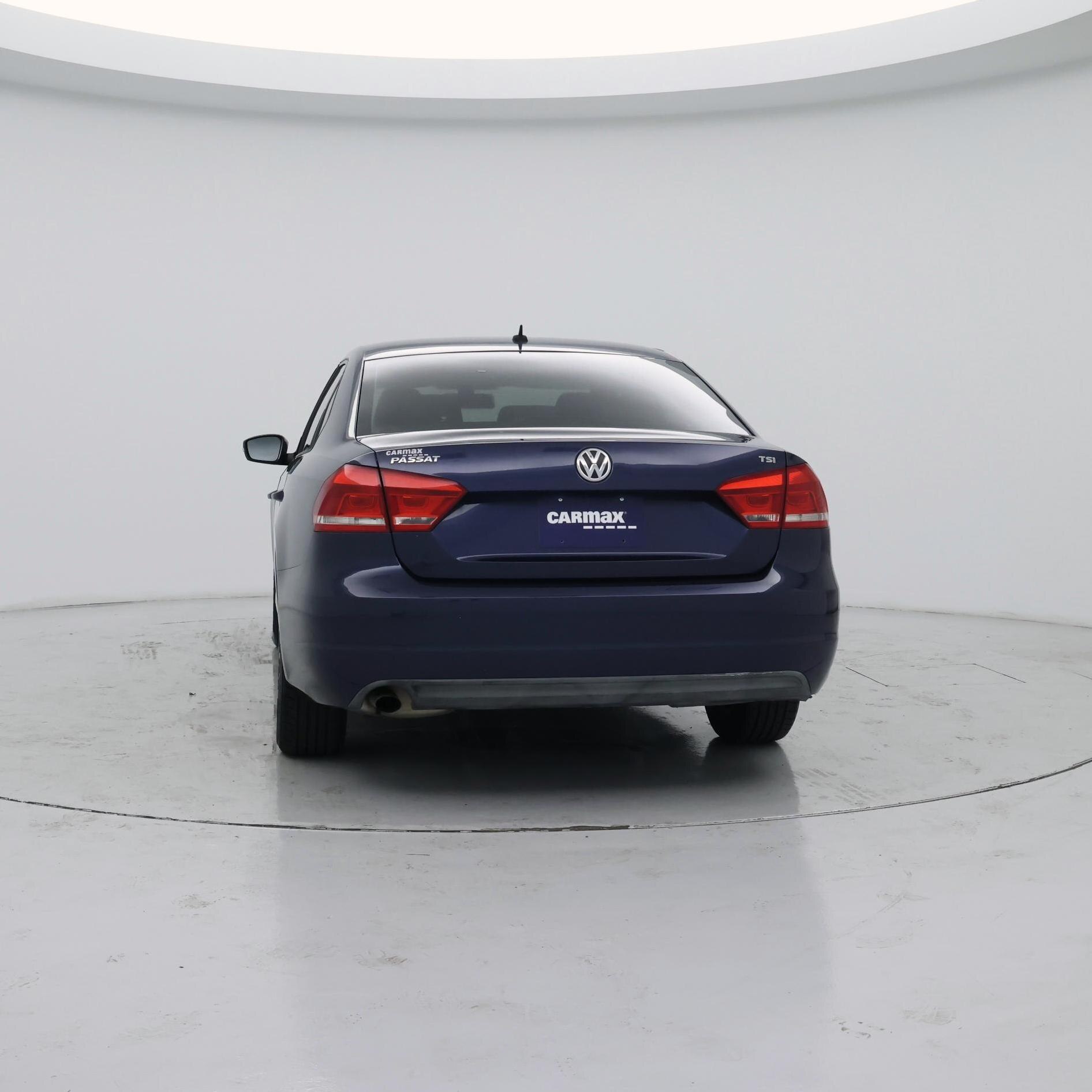 Thumbnail: 2015 Volkswagen Passat - 6
