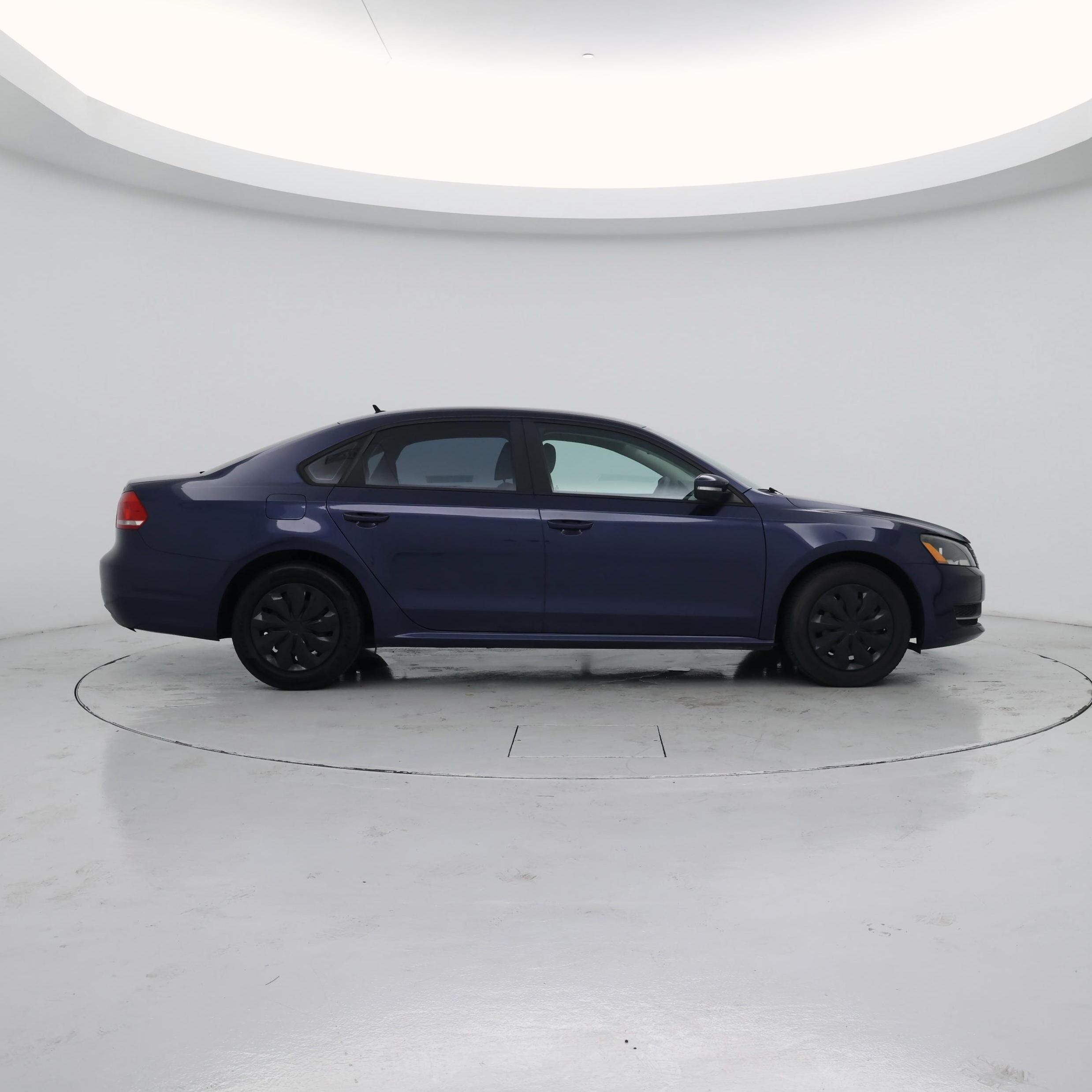 Thumbnail: 2015 Volkswagen Passat - 7