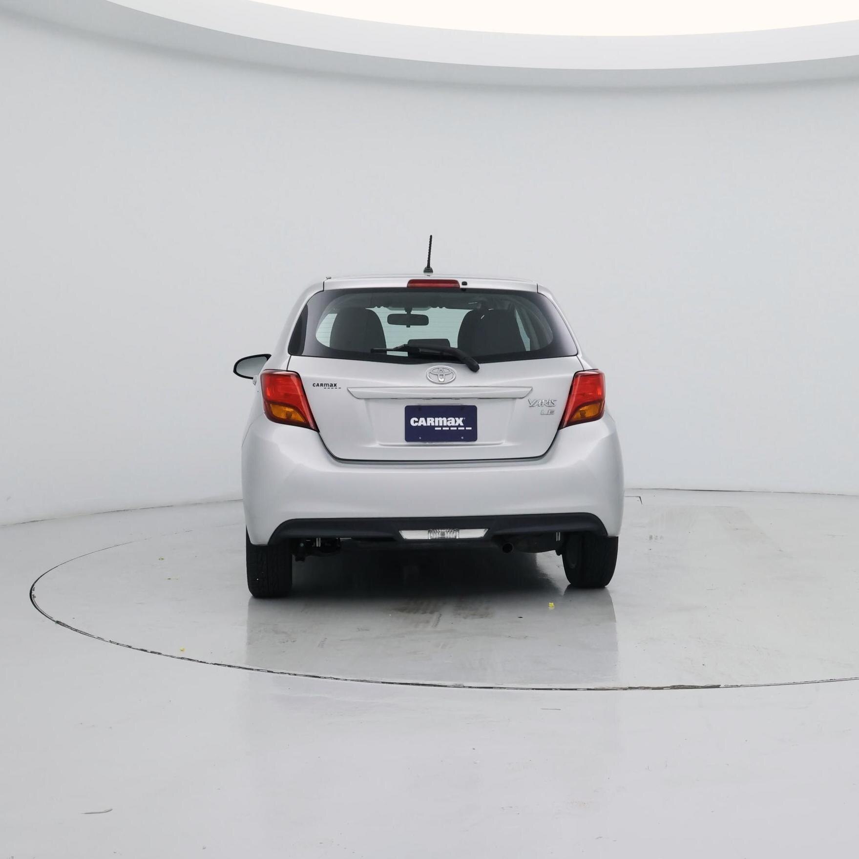 Thumbnail: 2015 Toyota Yaris - 6