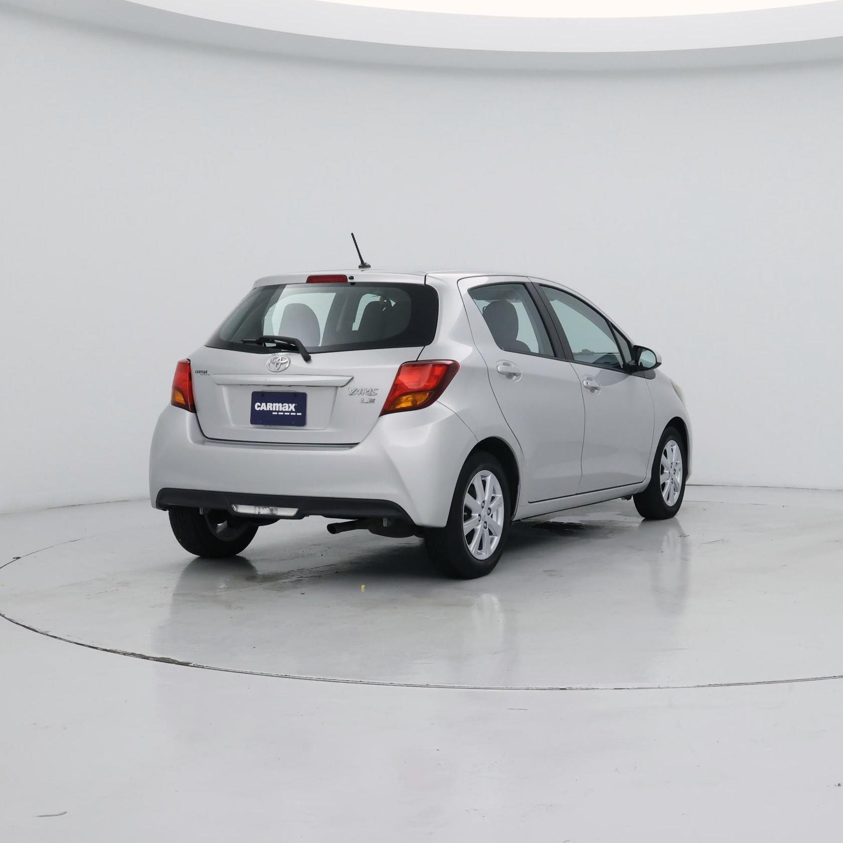 Thumbnail: 2015 Toyota Yaris - 8