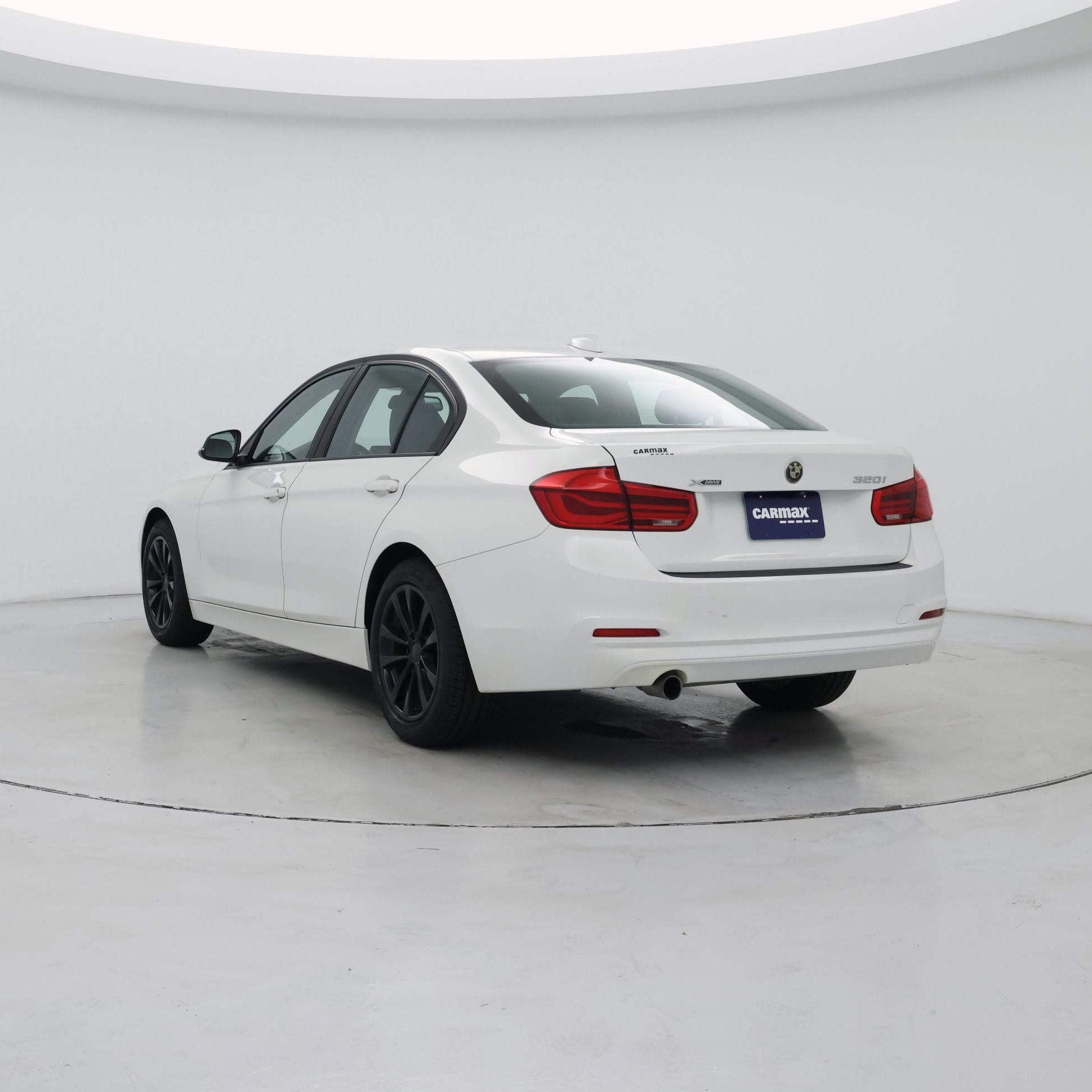 Thumbnail: 2018 BMW 3 Series - 2