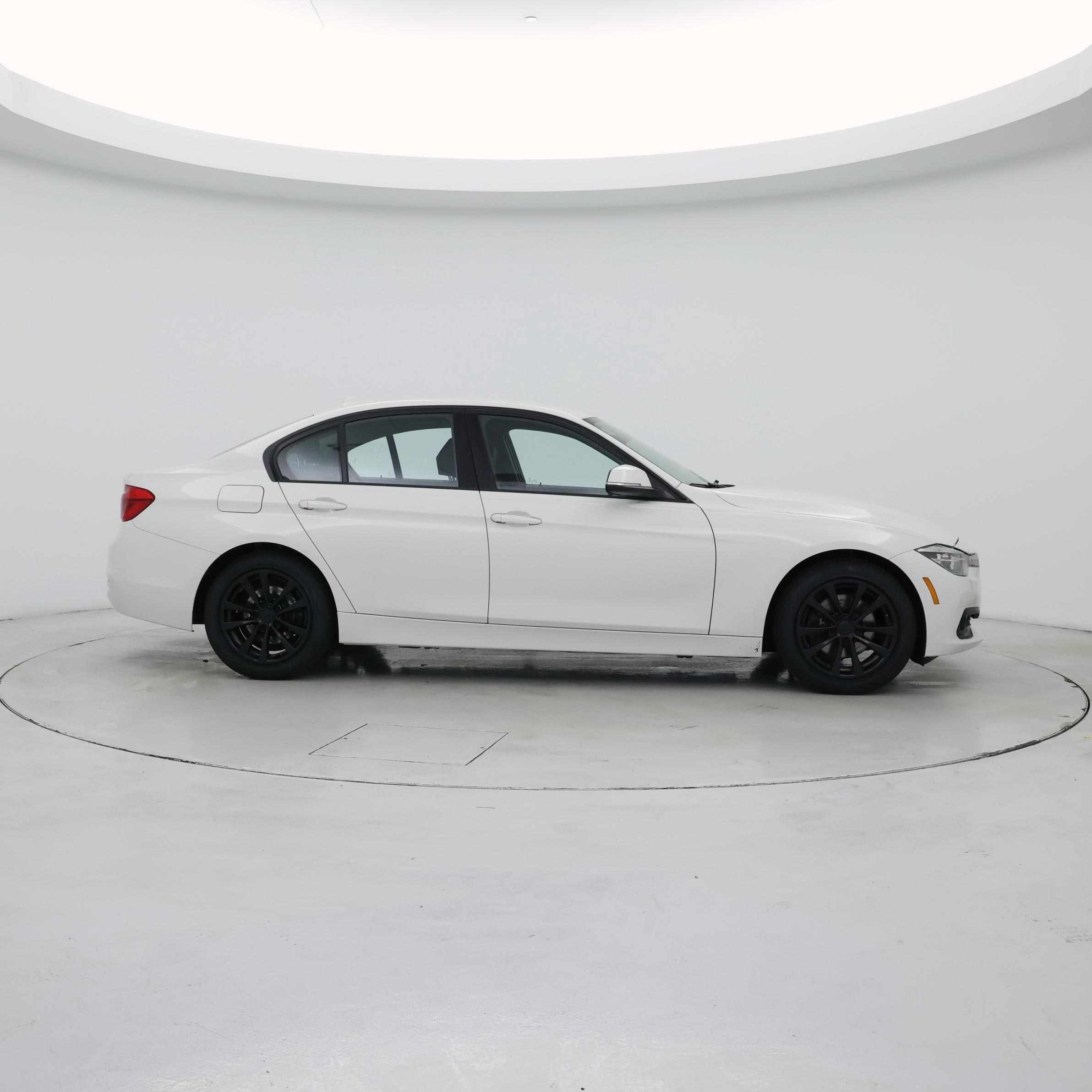 Thumbnail: 2018 BMW 3 Series - 7