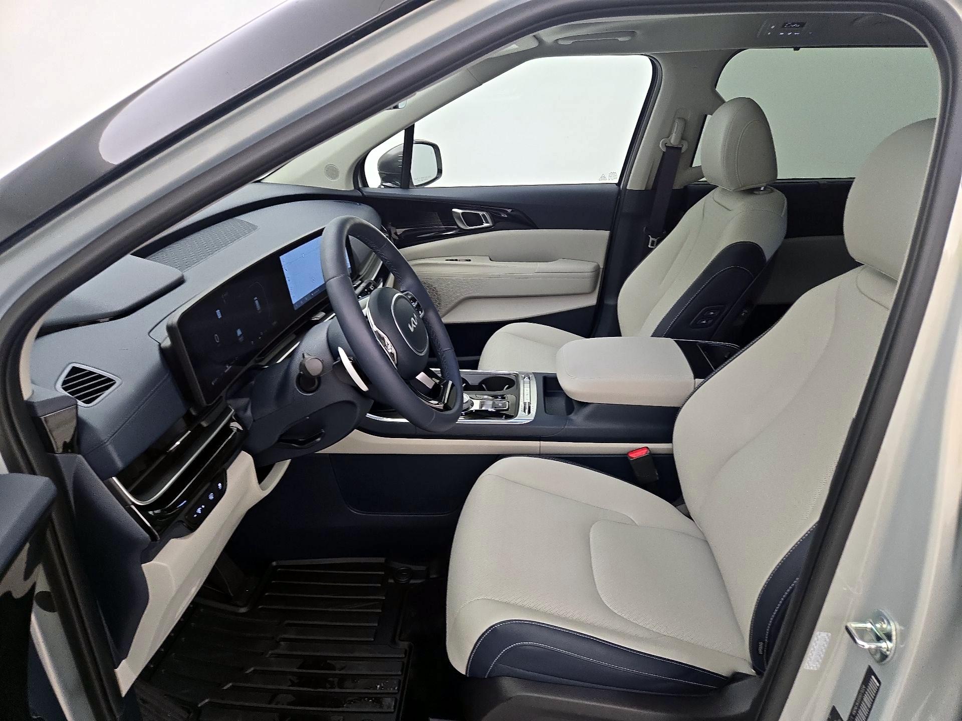 Thumbnail: 2025 Kia Carnival - 11