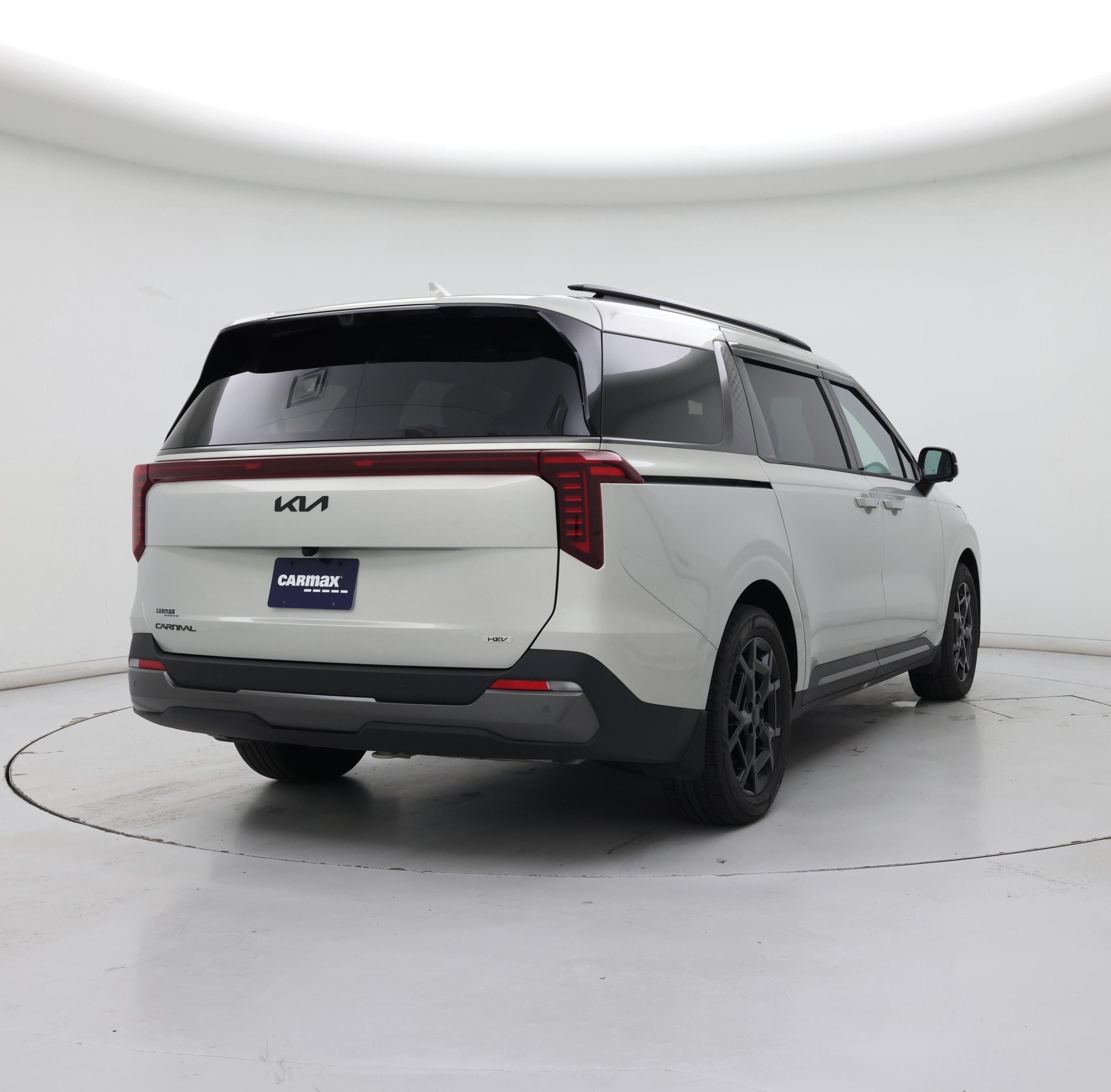 Thumbnail: 2025 Kia Carnival - 8
