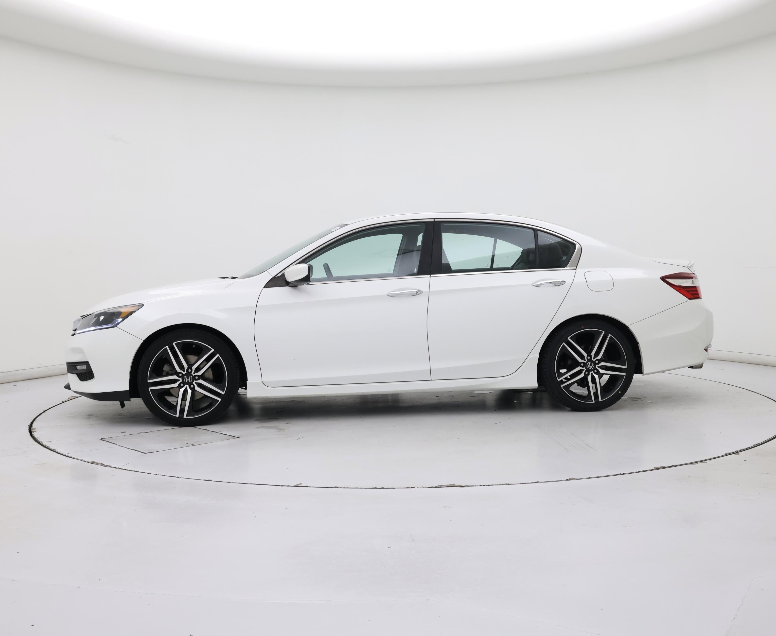Thumbnail: 2017 Honda Accord - 3