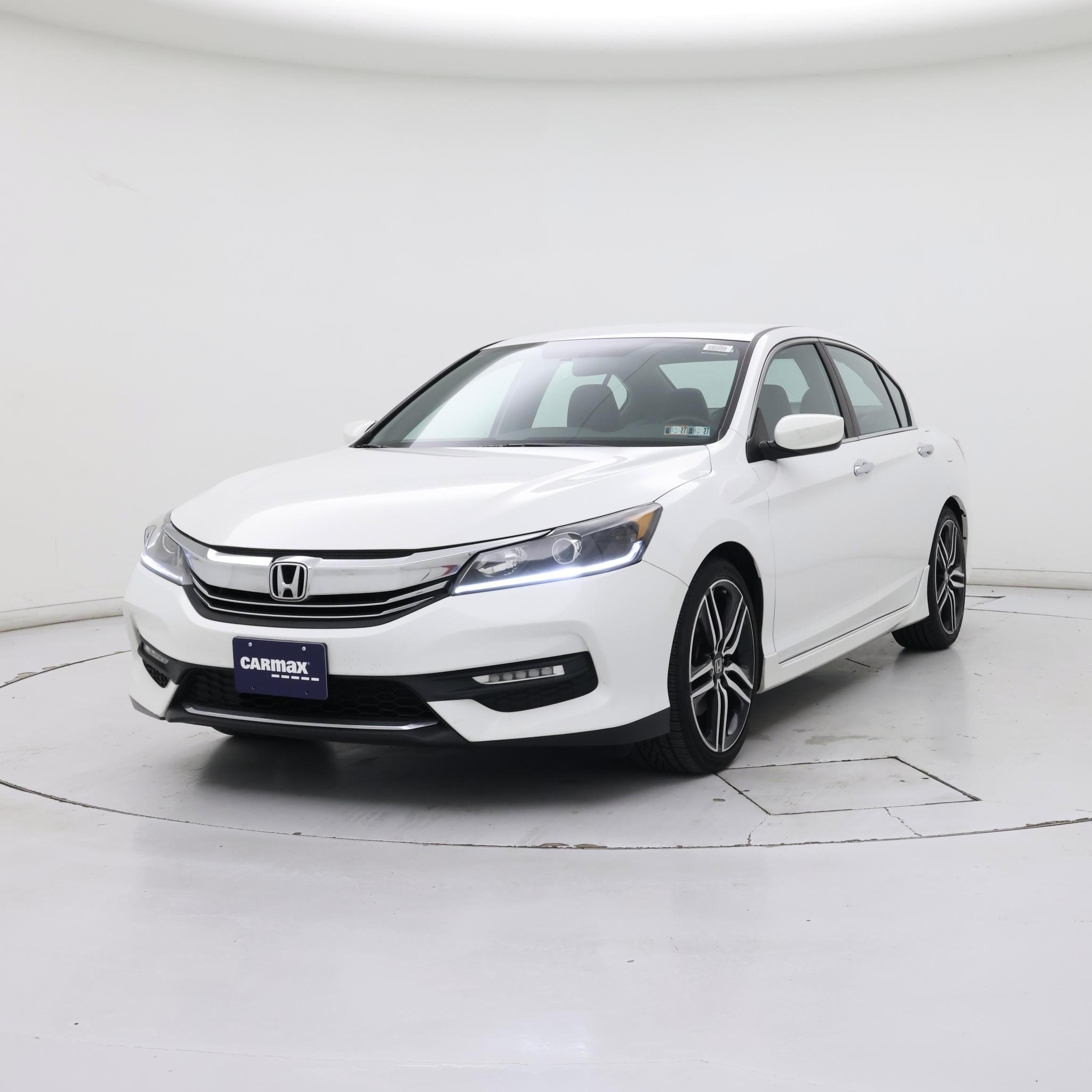 Thumbnail: 2017 Honda Accord - 4