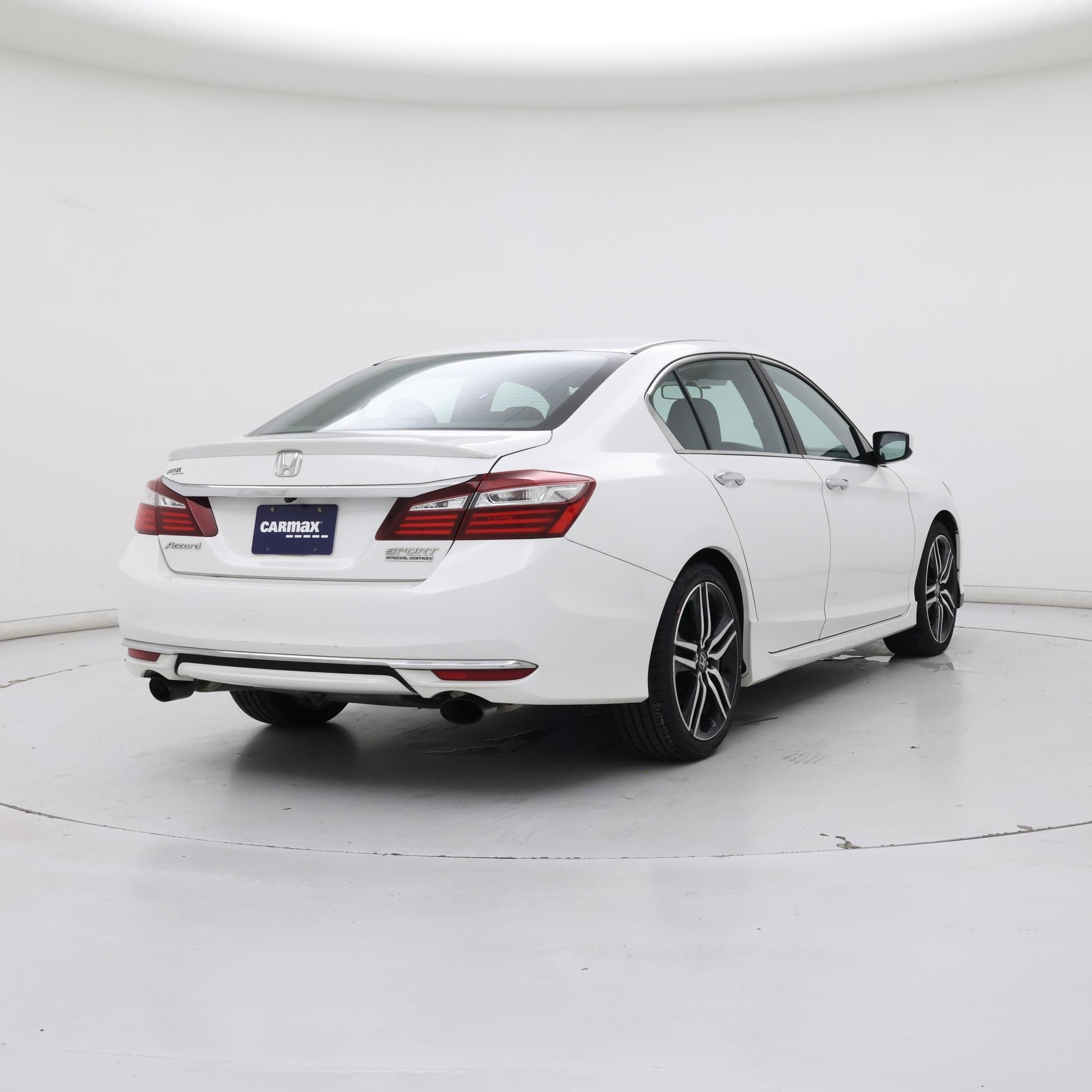 Thumbnail: 2017 Honda Accord - 8
