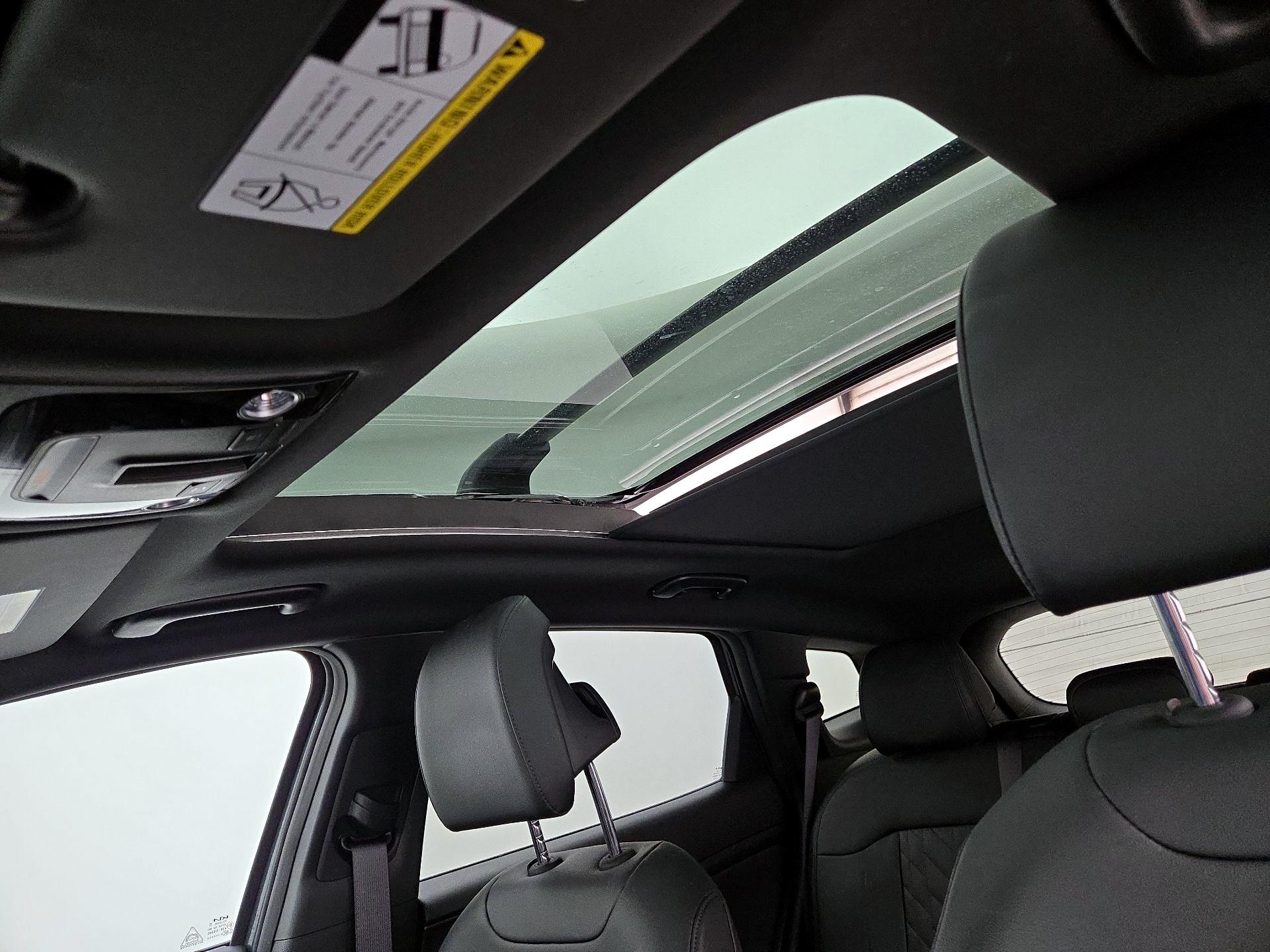 Thumbnail: 2025 Kia Sportage - 19