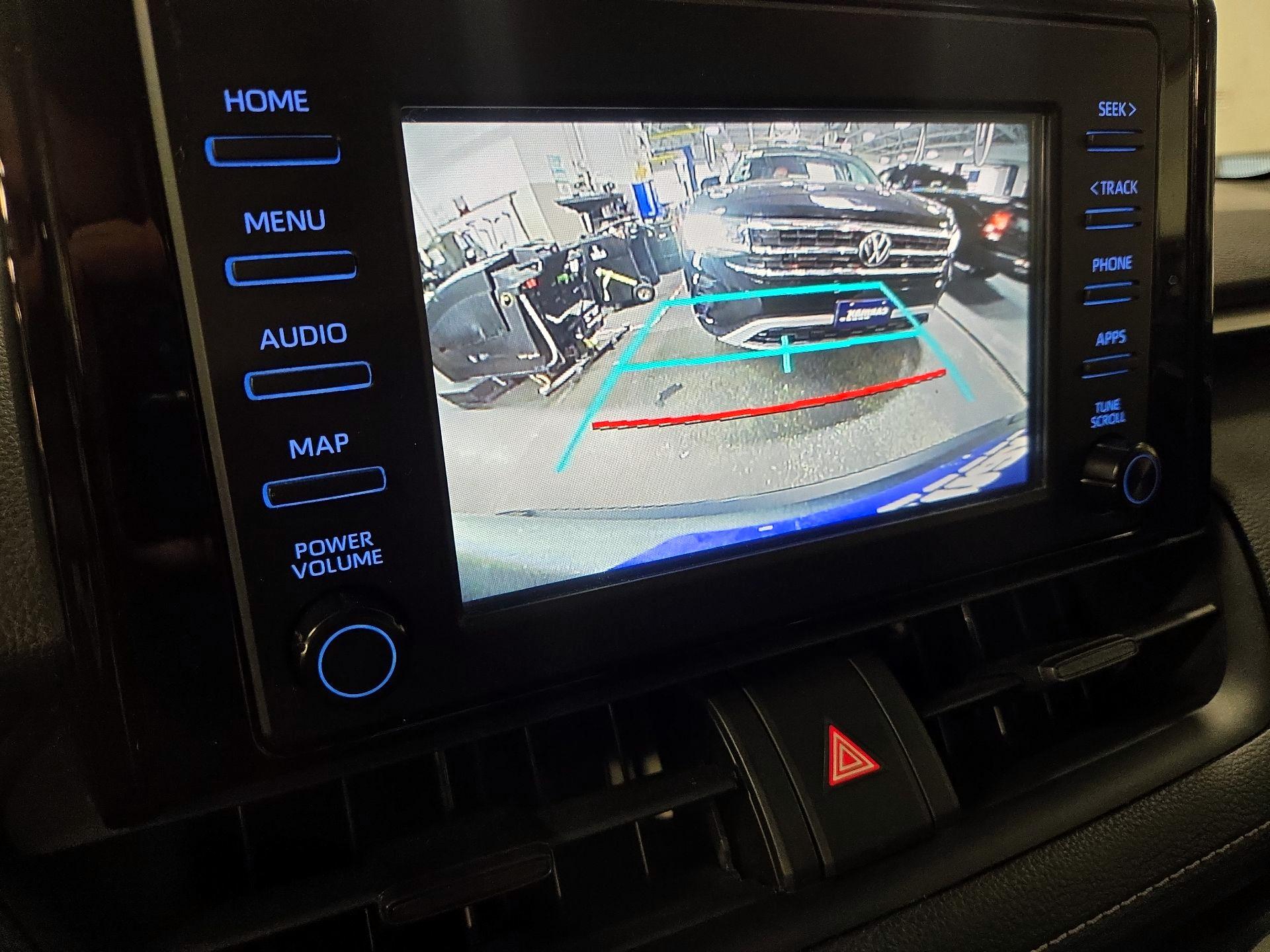 Thumbnail: 2019 Toyota RAV4 - 14