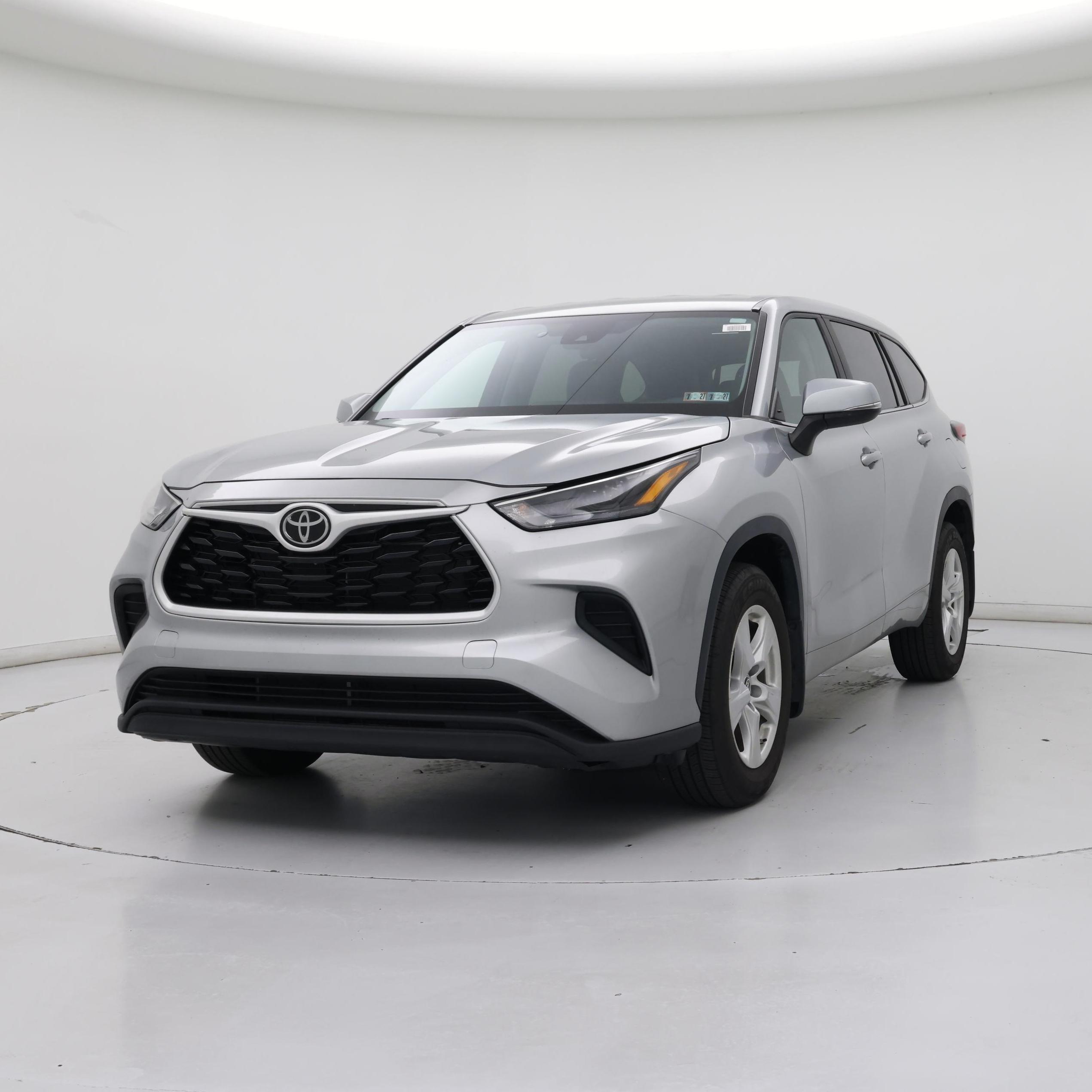 Thumbnail: 2023 Toyota Highlander - 4