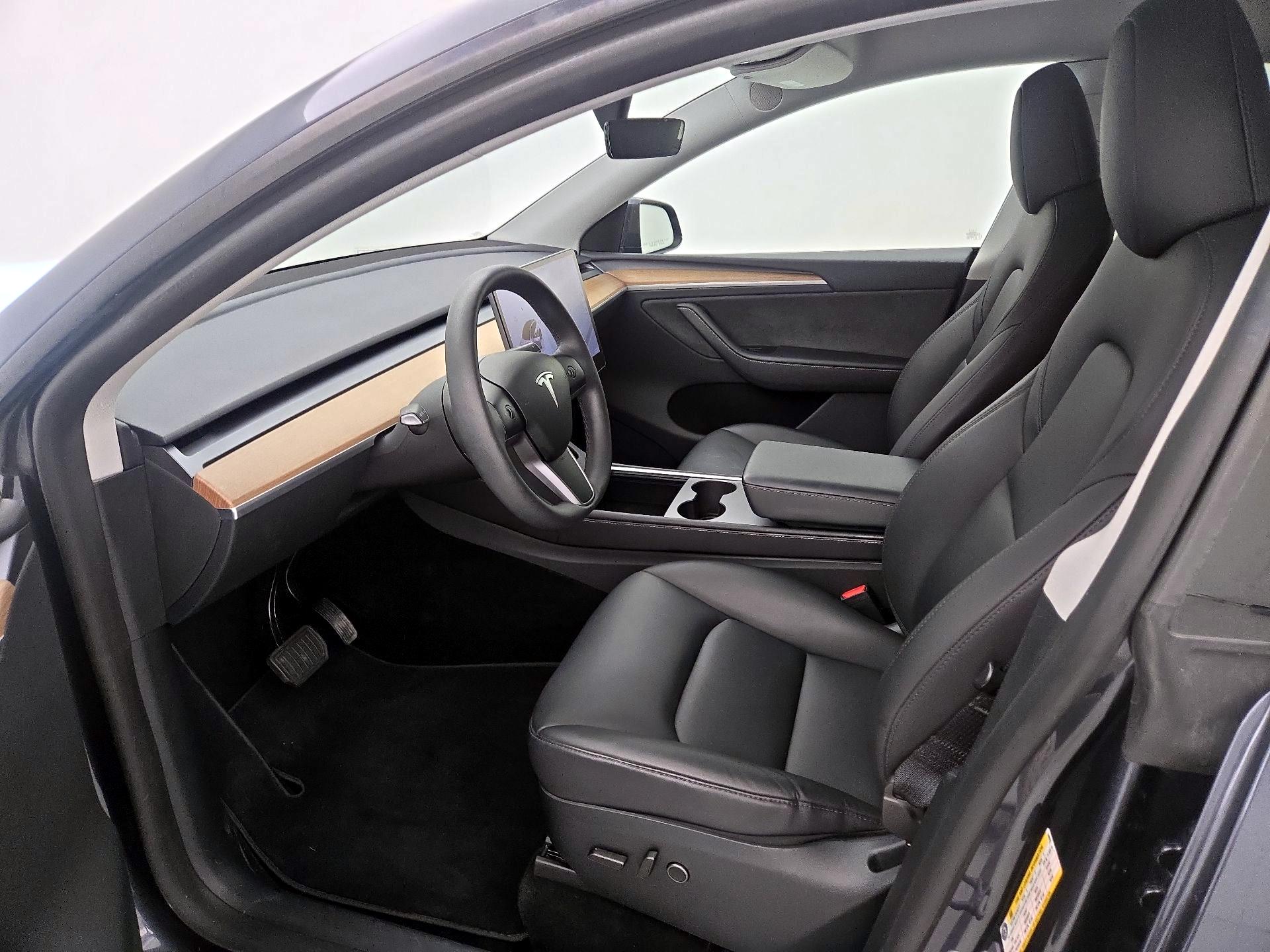 Thumbnail: 2024 Tesla Model Y - 11