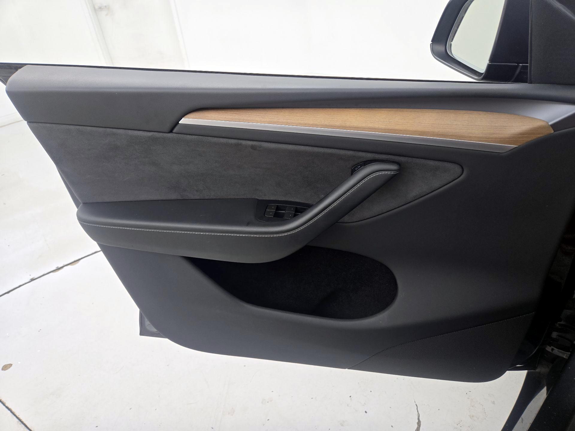 Thumbnail: 2024 Tesla Model Y - 12