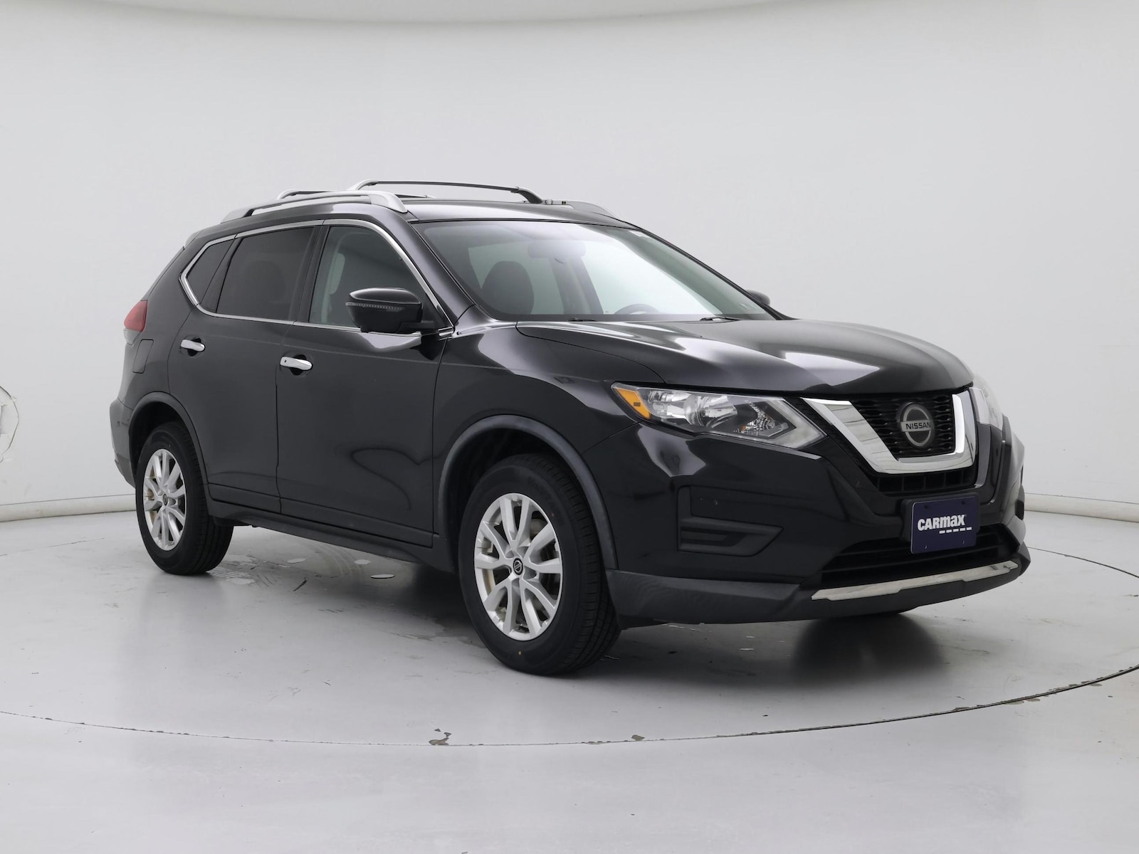 2018 Nissan Rogue SV - Photo 2