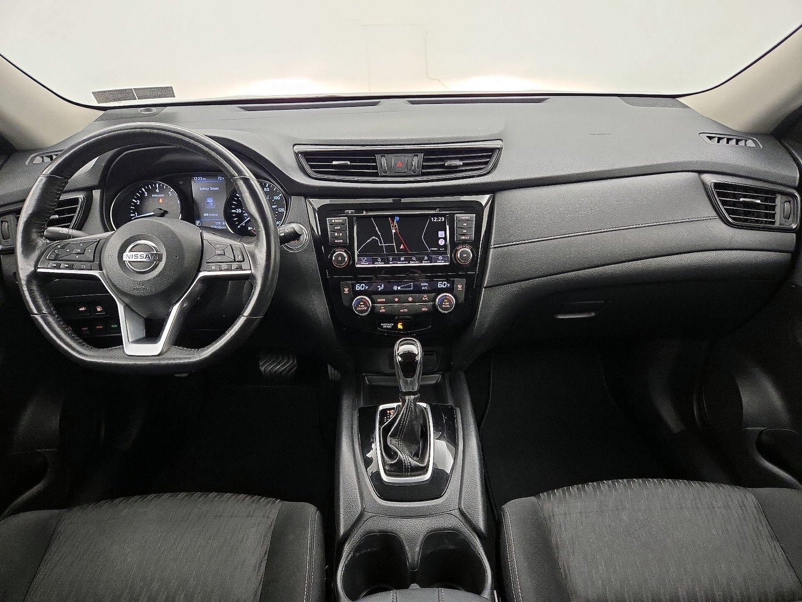2018 Nissan Rogue SV - Photo 10