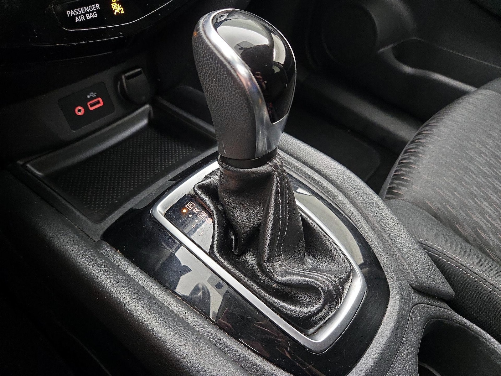 2018 Nissan Rogue SV - Photo 19