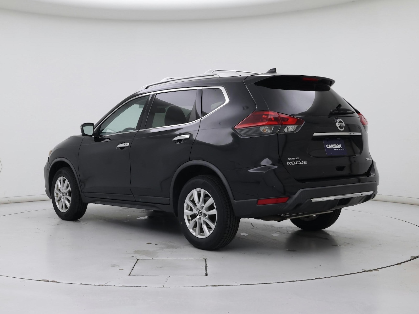 2018 Nissan Rogue SV - Photo 3