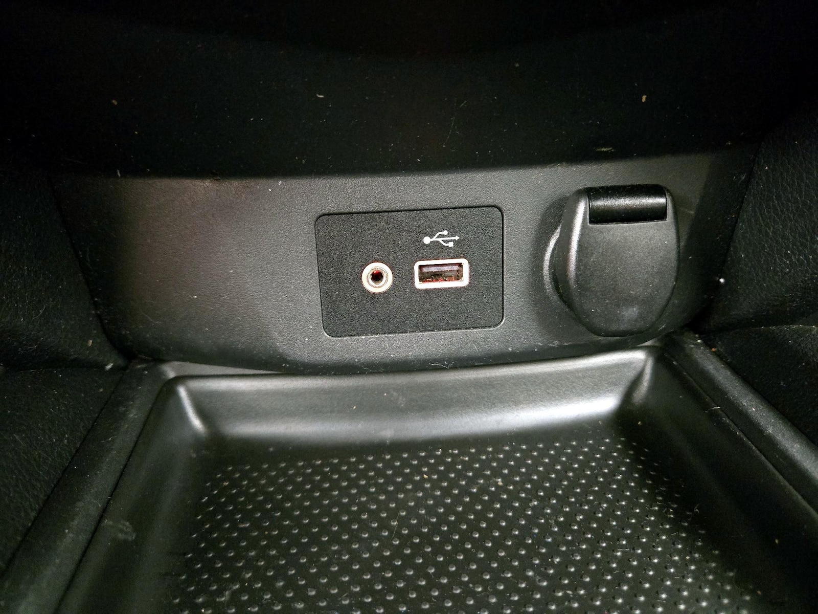 2018 Nissan Rogue SV - Photo 20