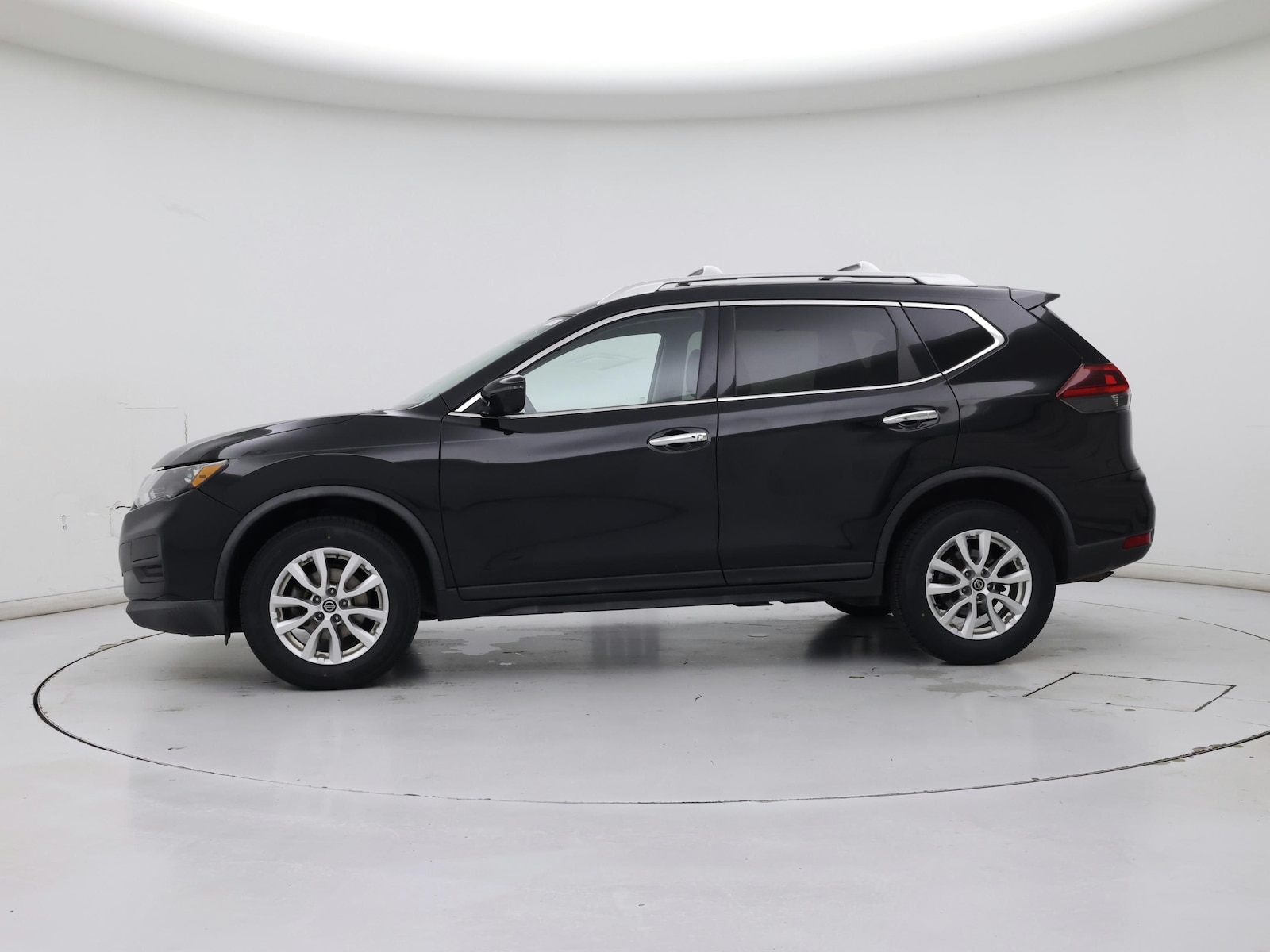 2018 Nissan Rogue SV - Photo 4