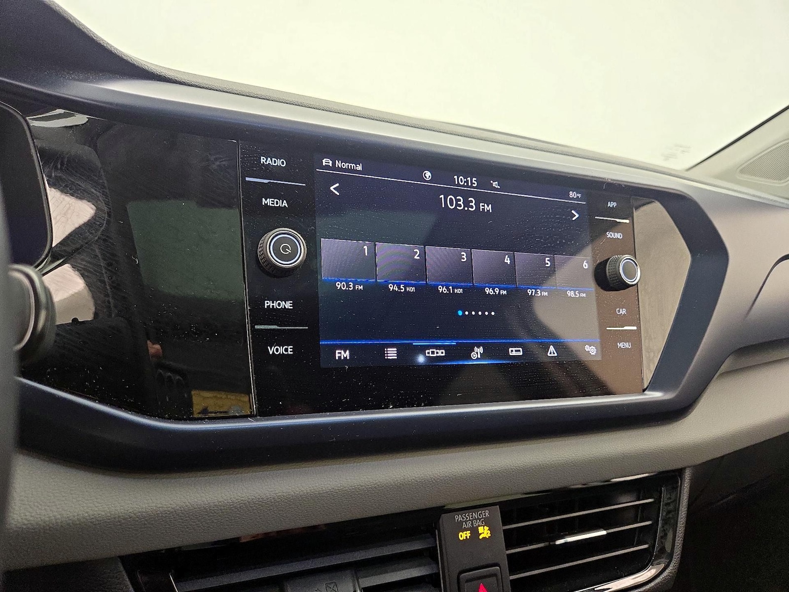 2022 Volkswagen Taos SE - Photo 16