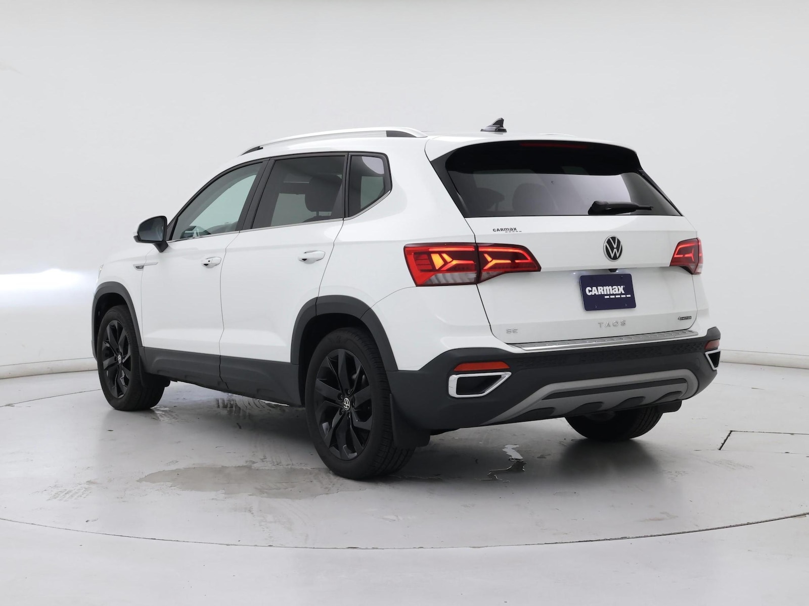 2022 Volkswagen Taos SE - Photo 3