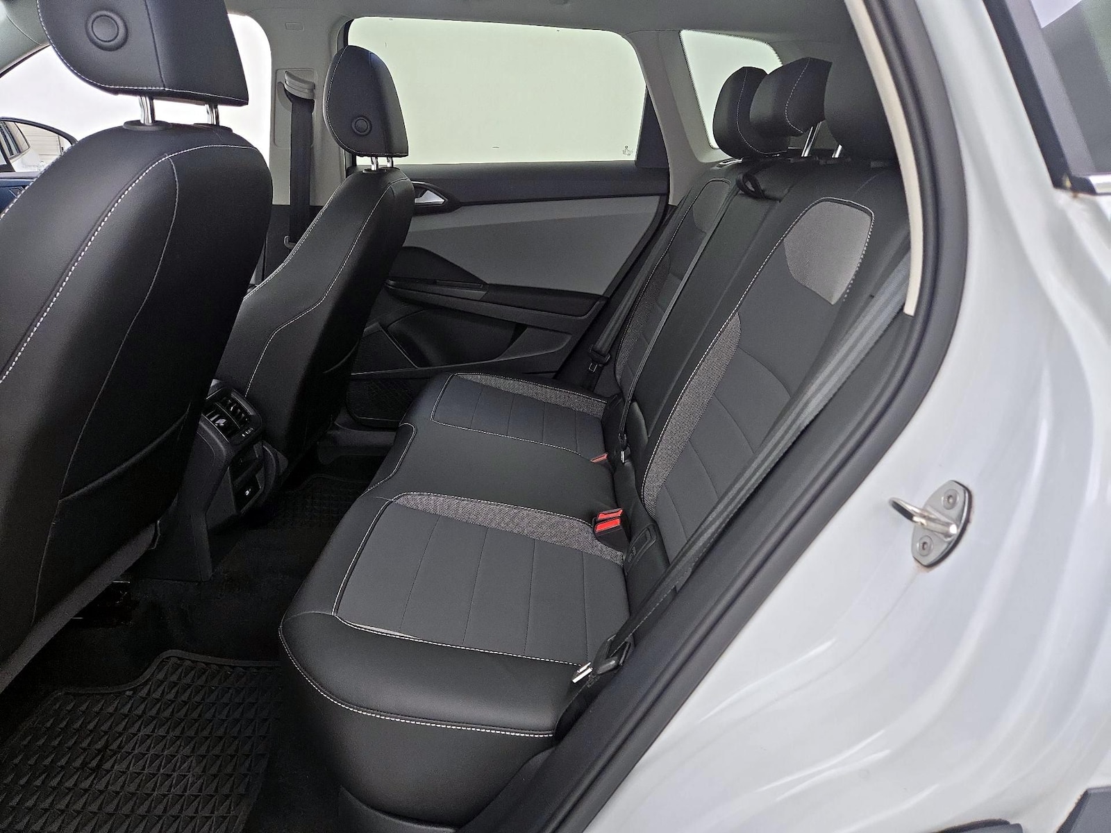 2022 Volkswagen Taos SE - Photo 20
