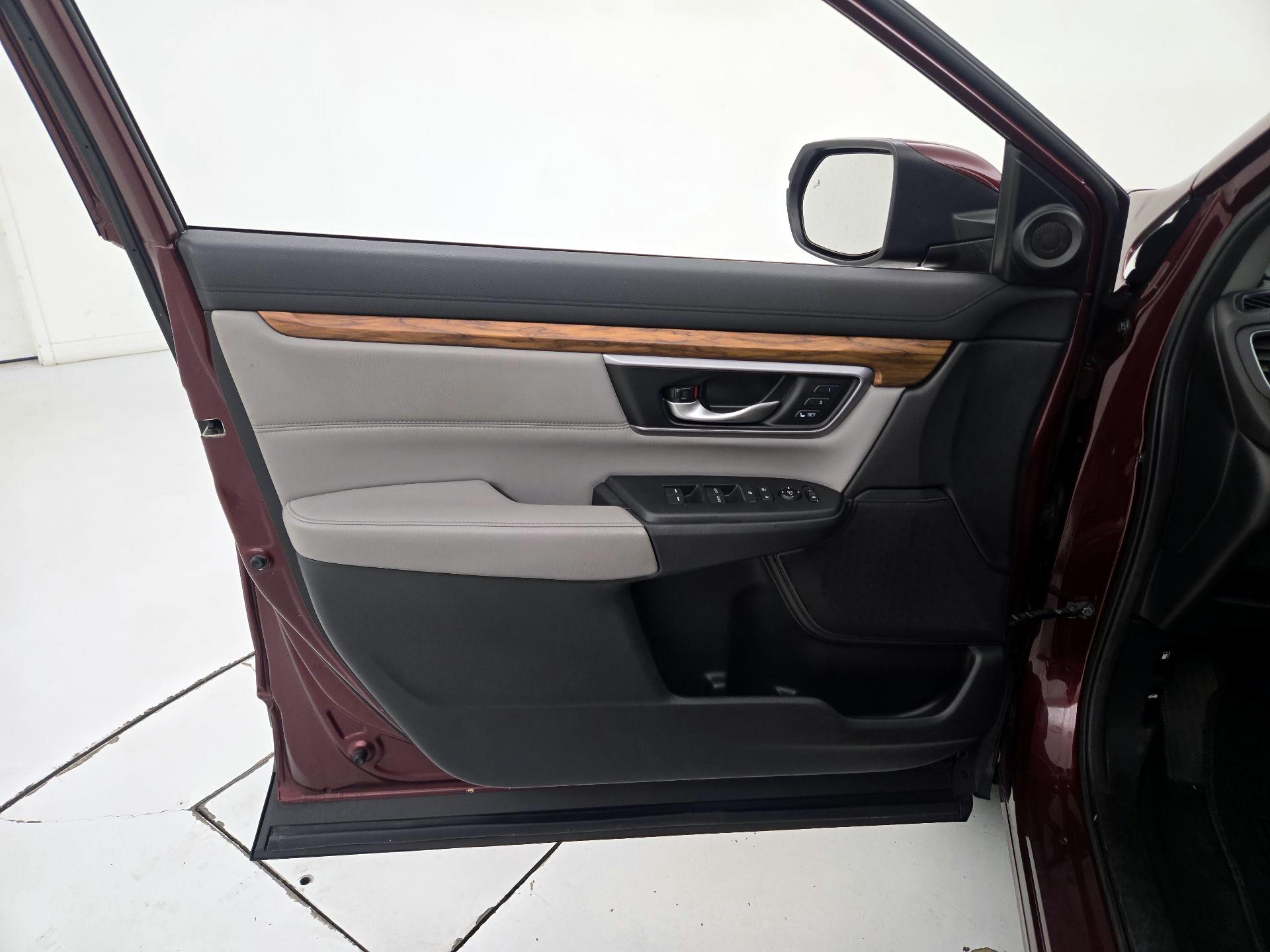 Thumbnail: 2017 Honda CR-V - 12