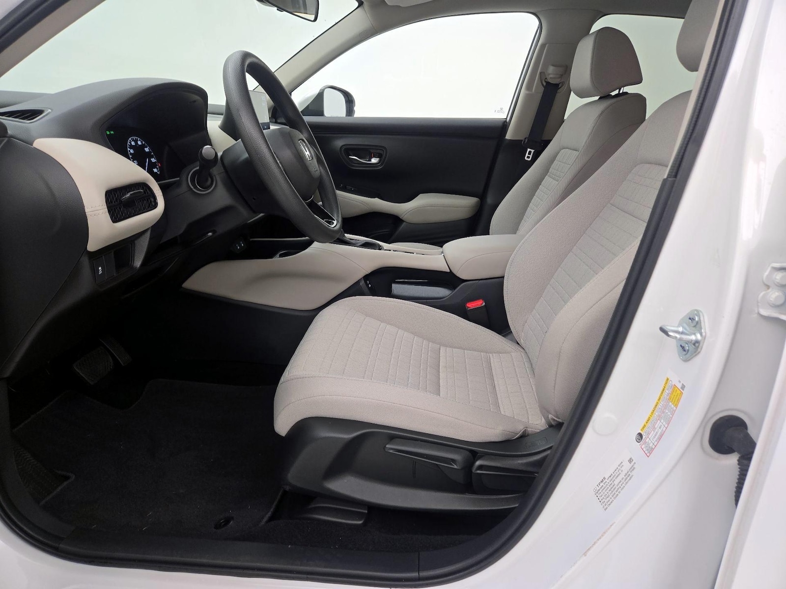 2026 Honda HR-V LX - Photo 12