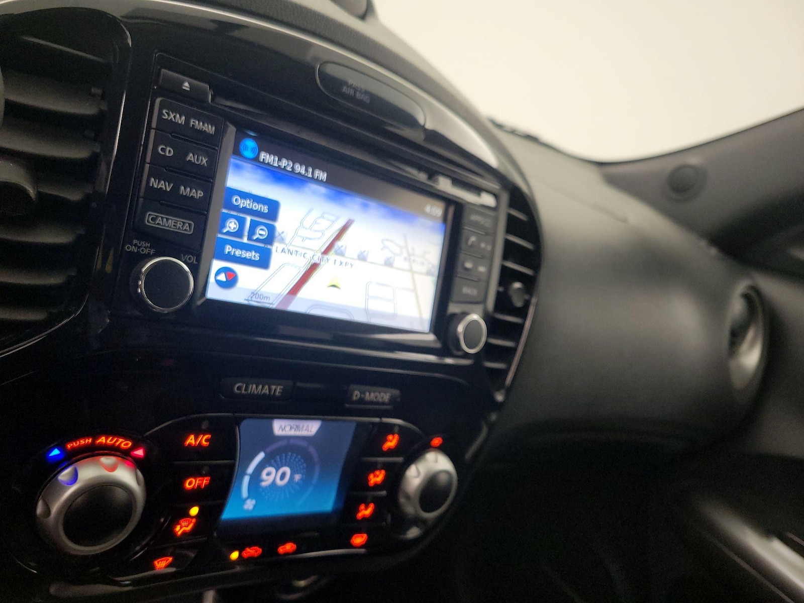 2017 Nissan Juke SL - Photo 15