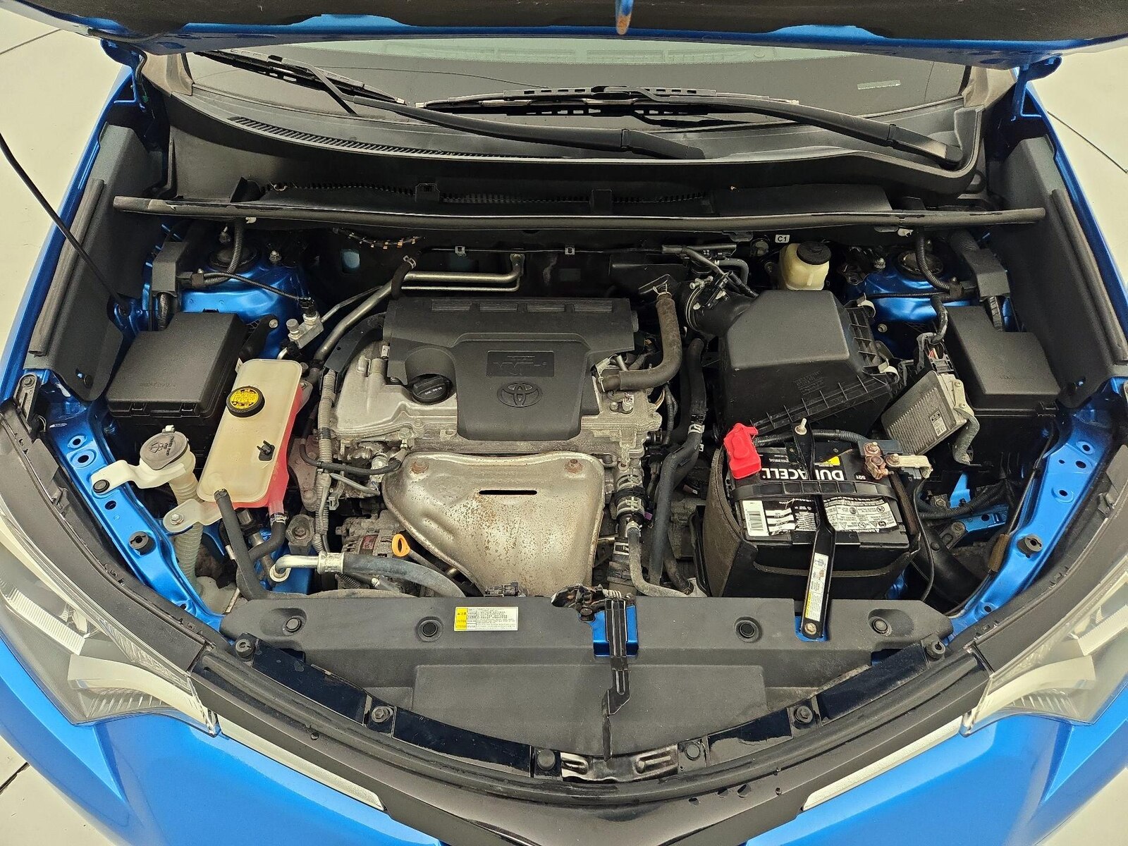 2017 Toyota RAV4 LE - Photo 21