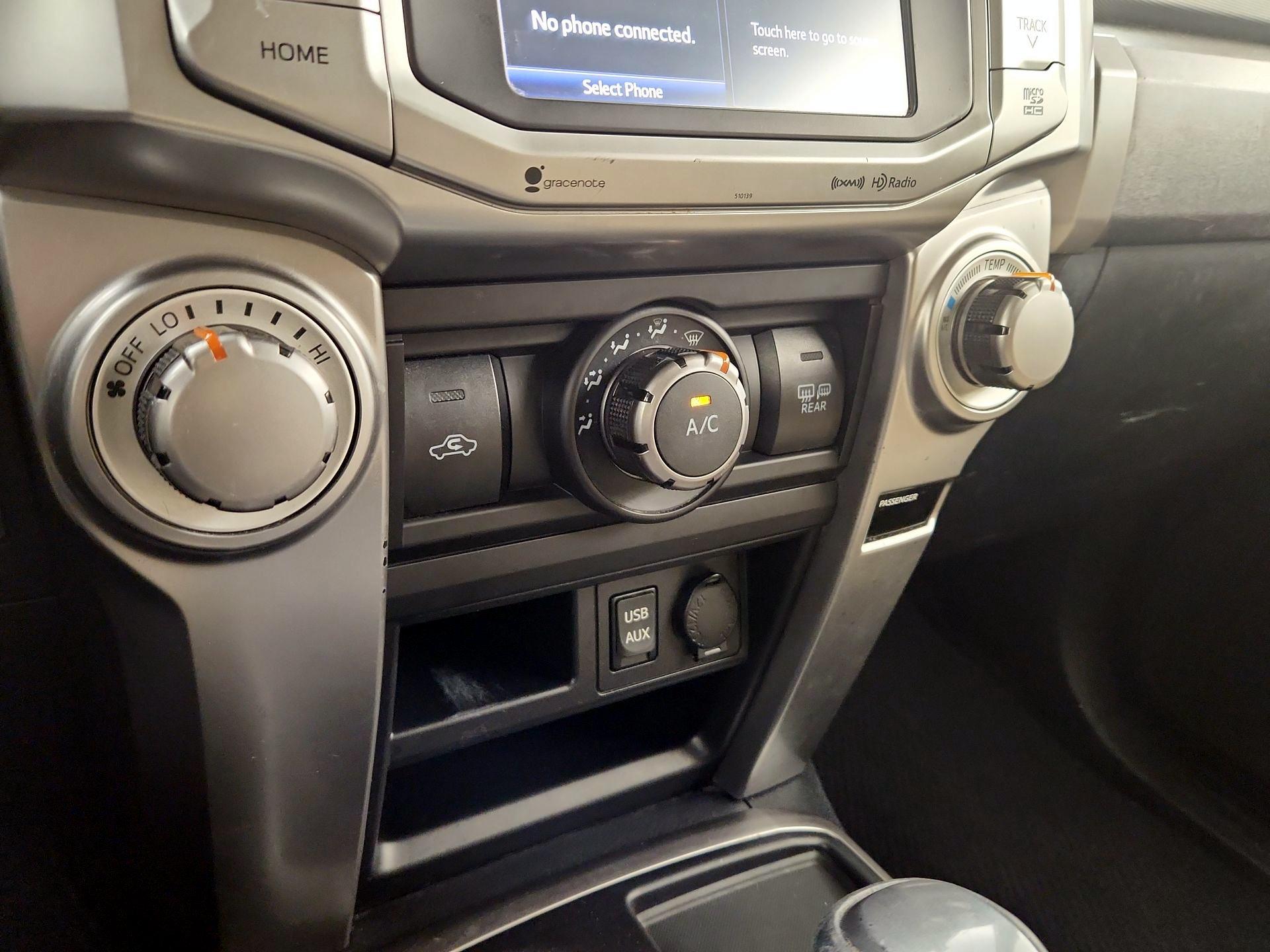 Thumbnail: 2017 Toyota 4Runner - 16