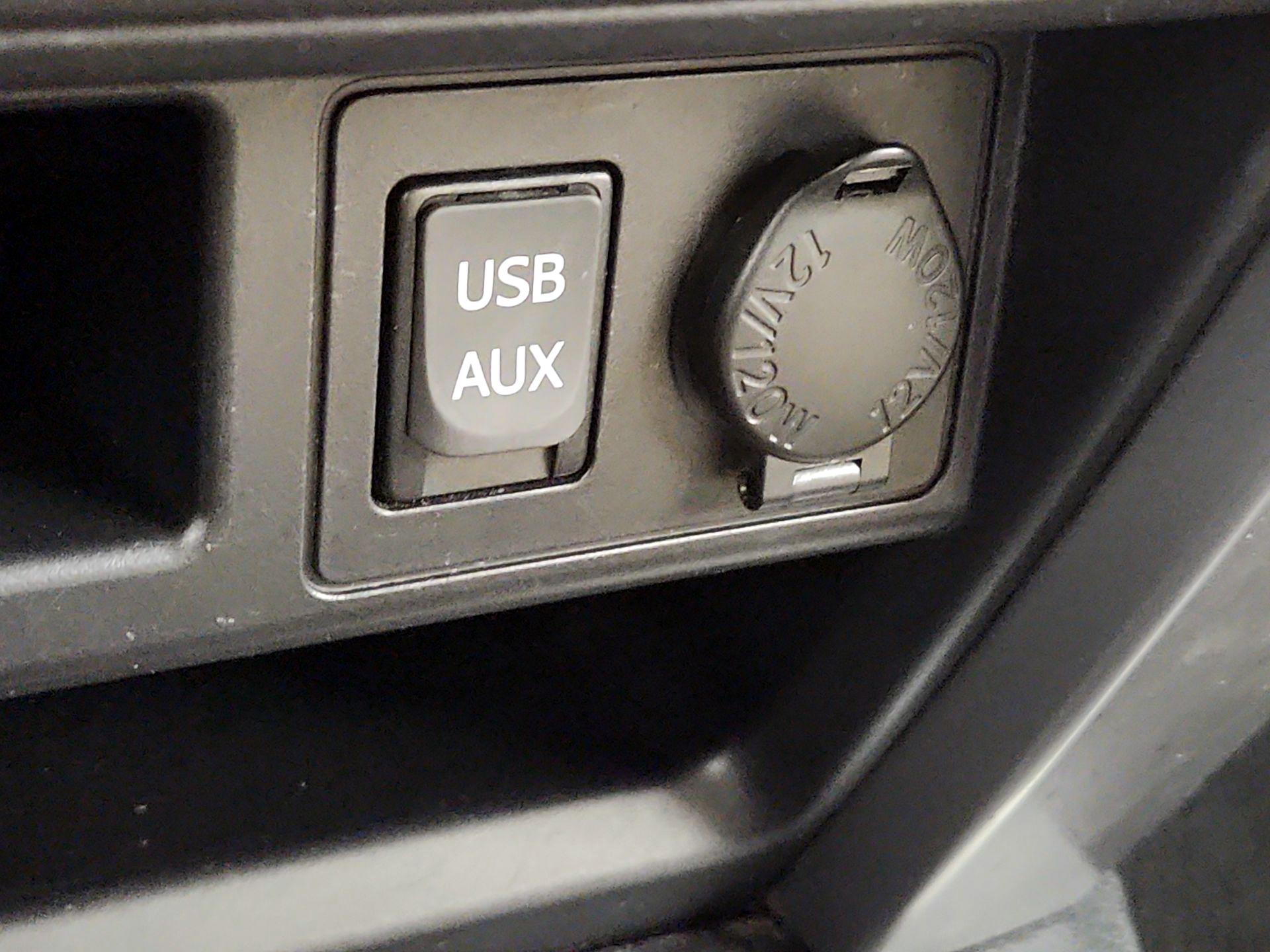 Thumbnail: 2017 Toyota 4Runner - 18