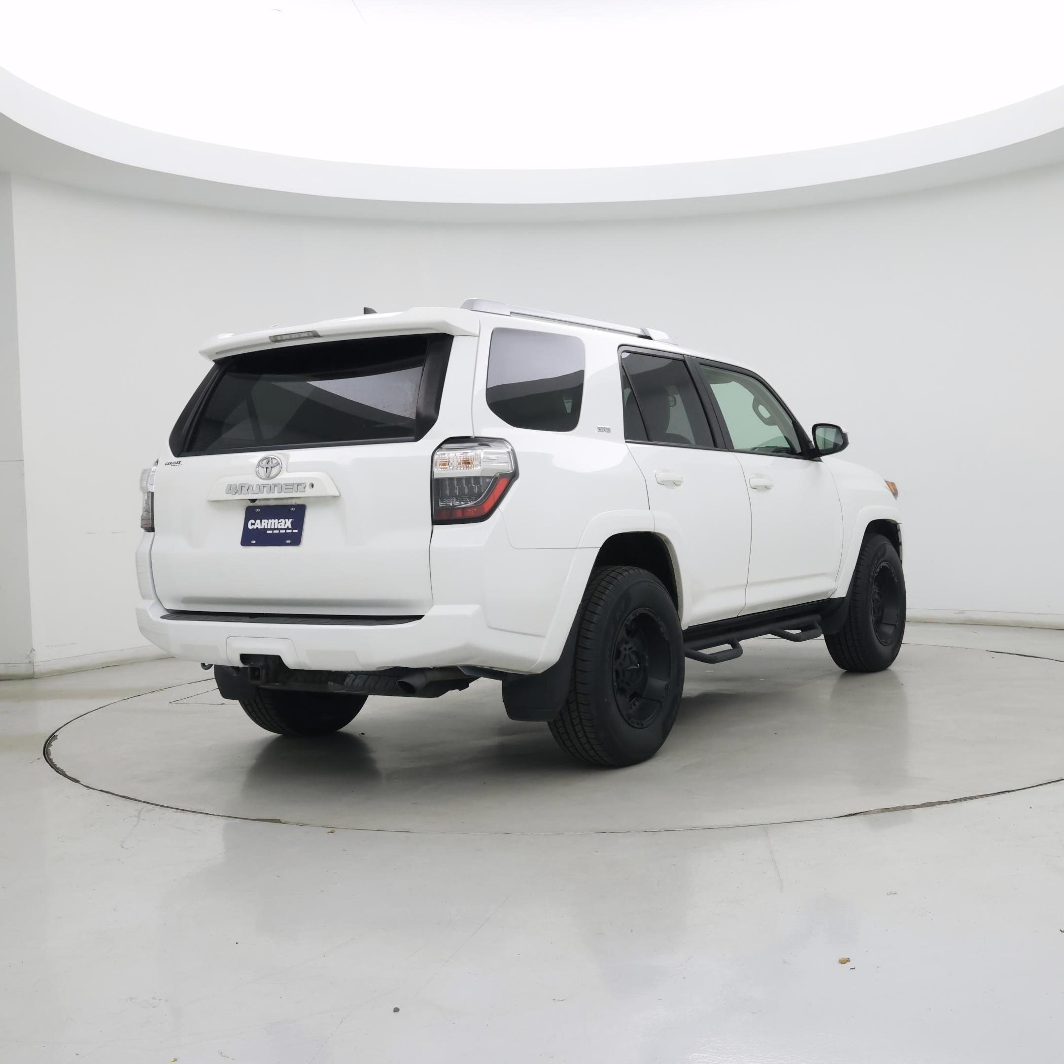 Thumbnail: 2017 Toyota 4Runner - 8