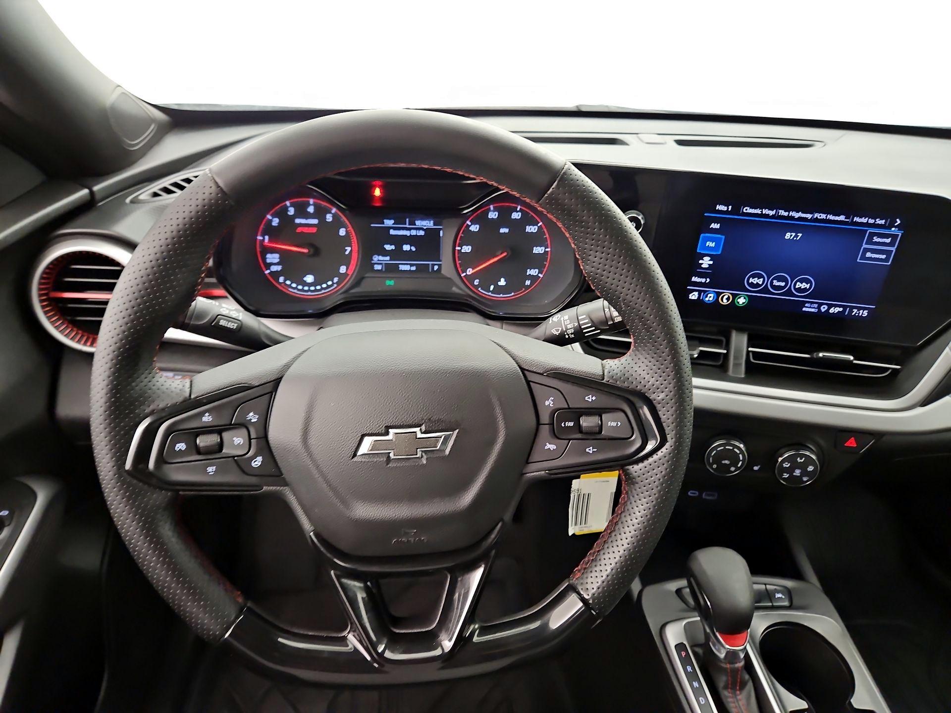 Thumbnail: 2024 Chevrolet Trax - 10