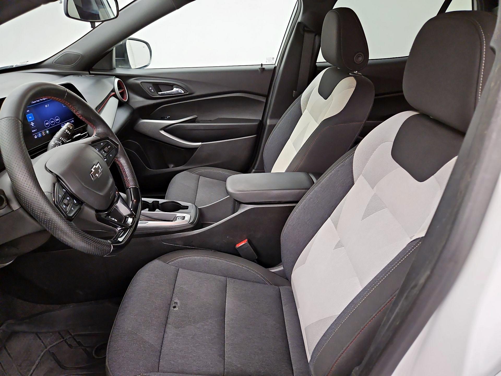 Thumbnail: 2024 Chevrolet Trax - 11