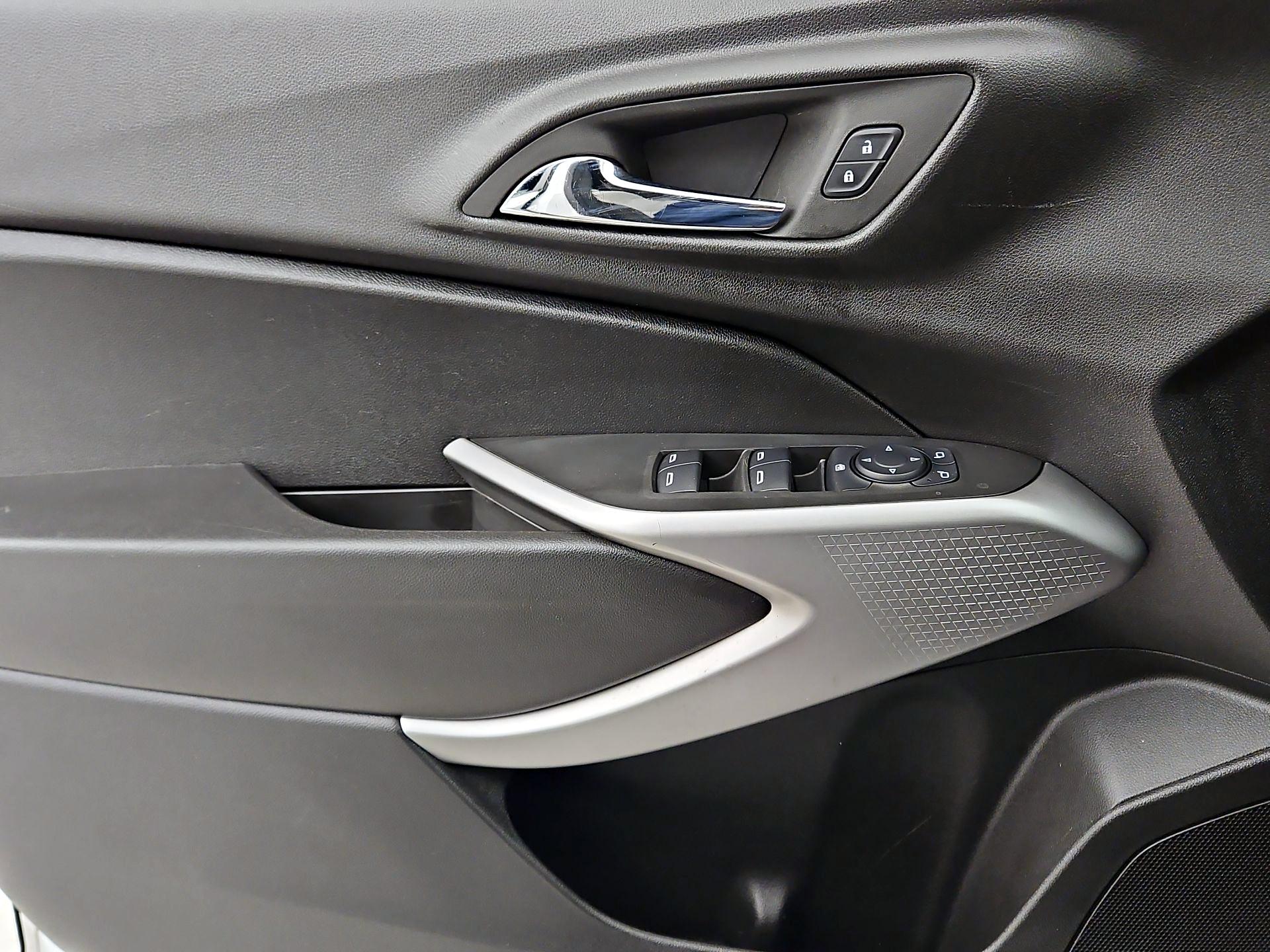 Thumbnail: 2024 Chevrolet Trax - 12