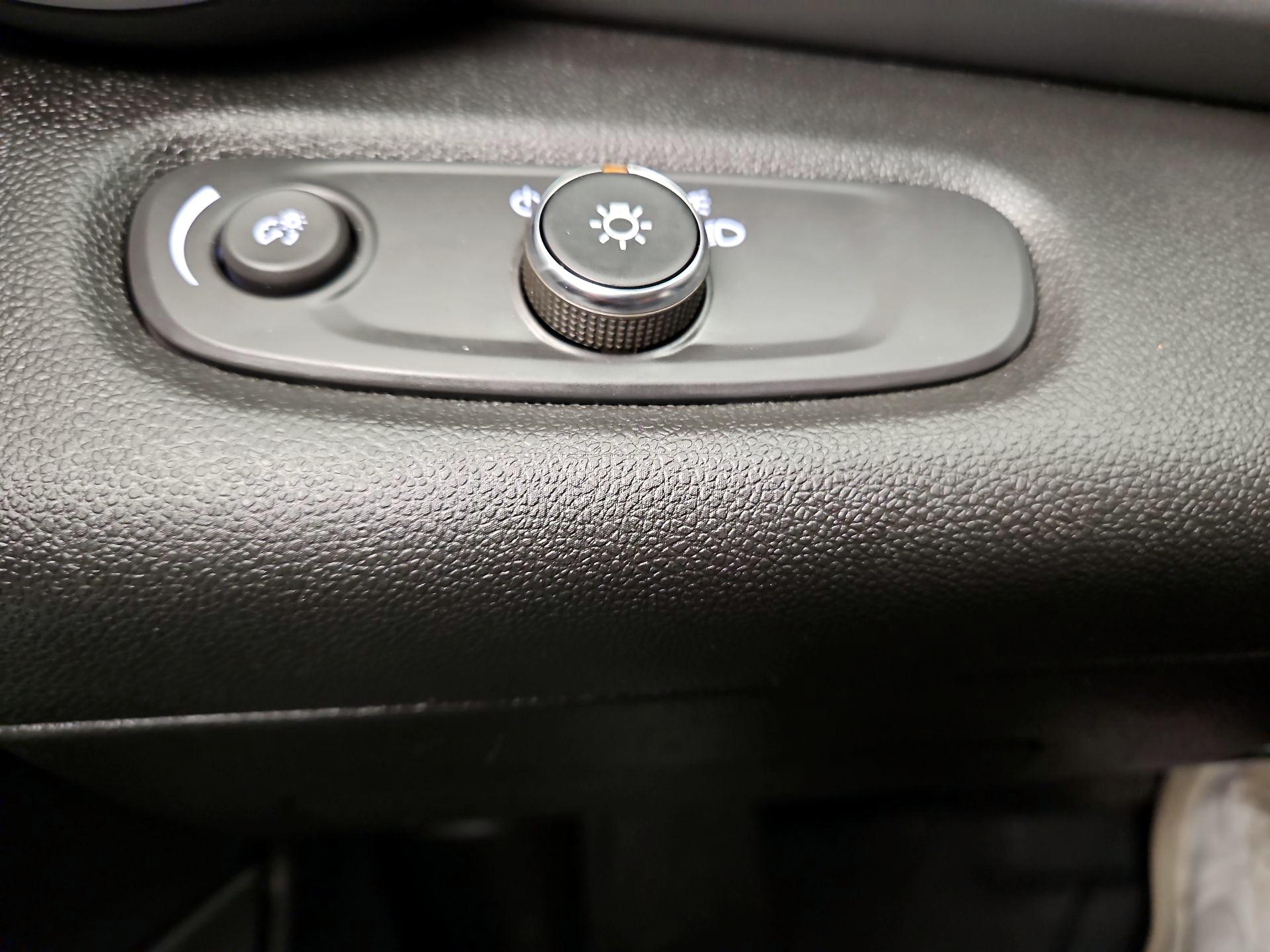 Thumbnail: 2024 Chevrolet Trax - 13